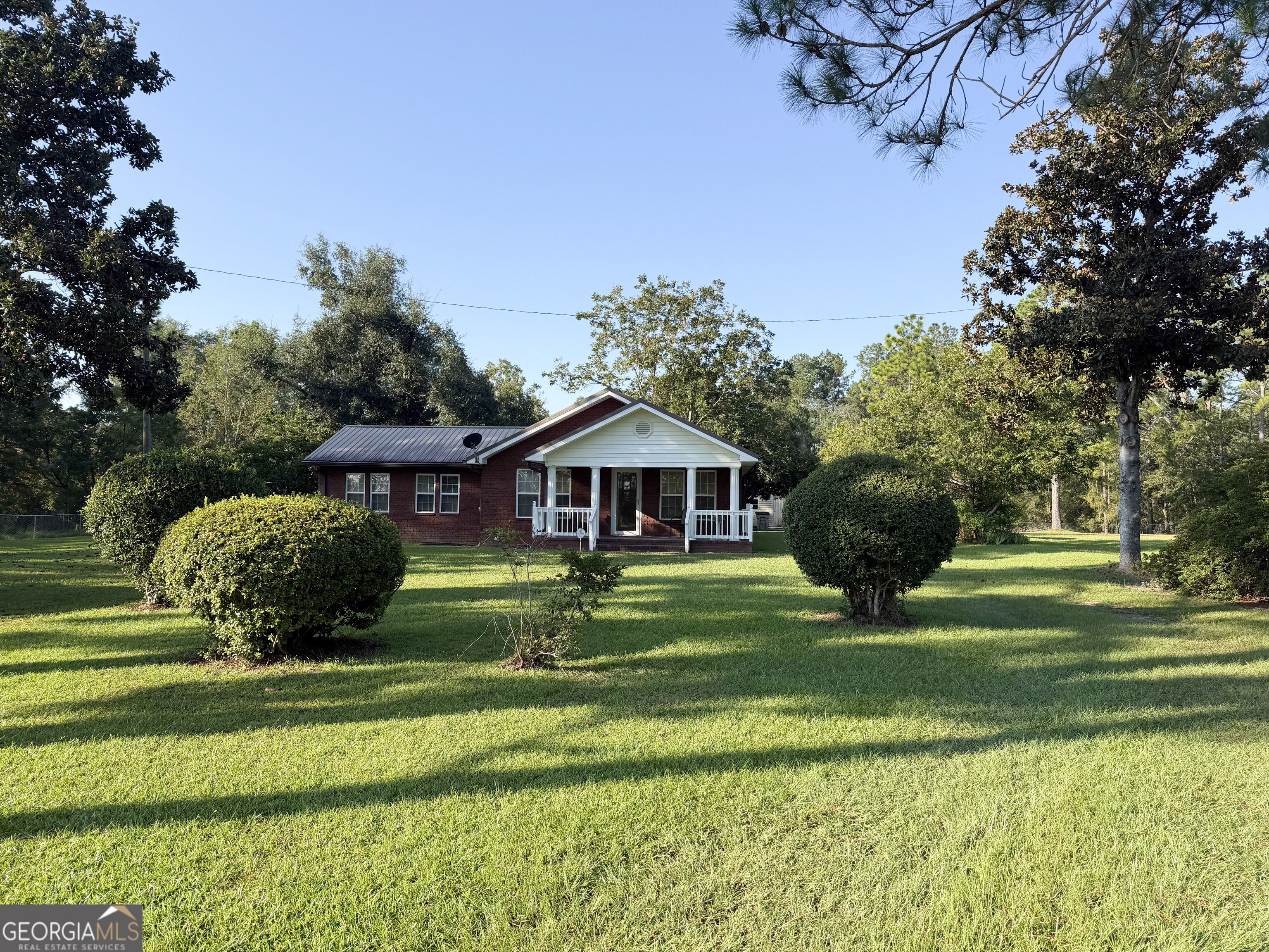 1182 E Us Hwy 280 Property Photo 2