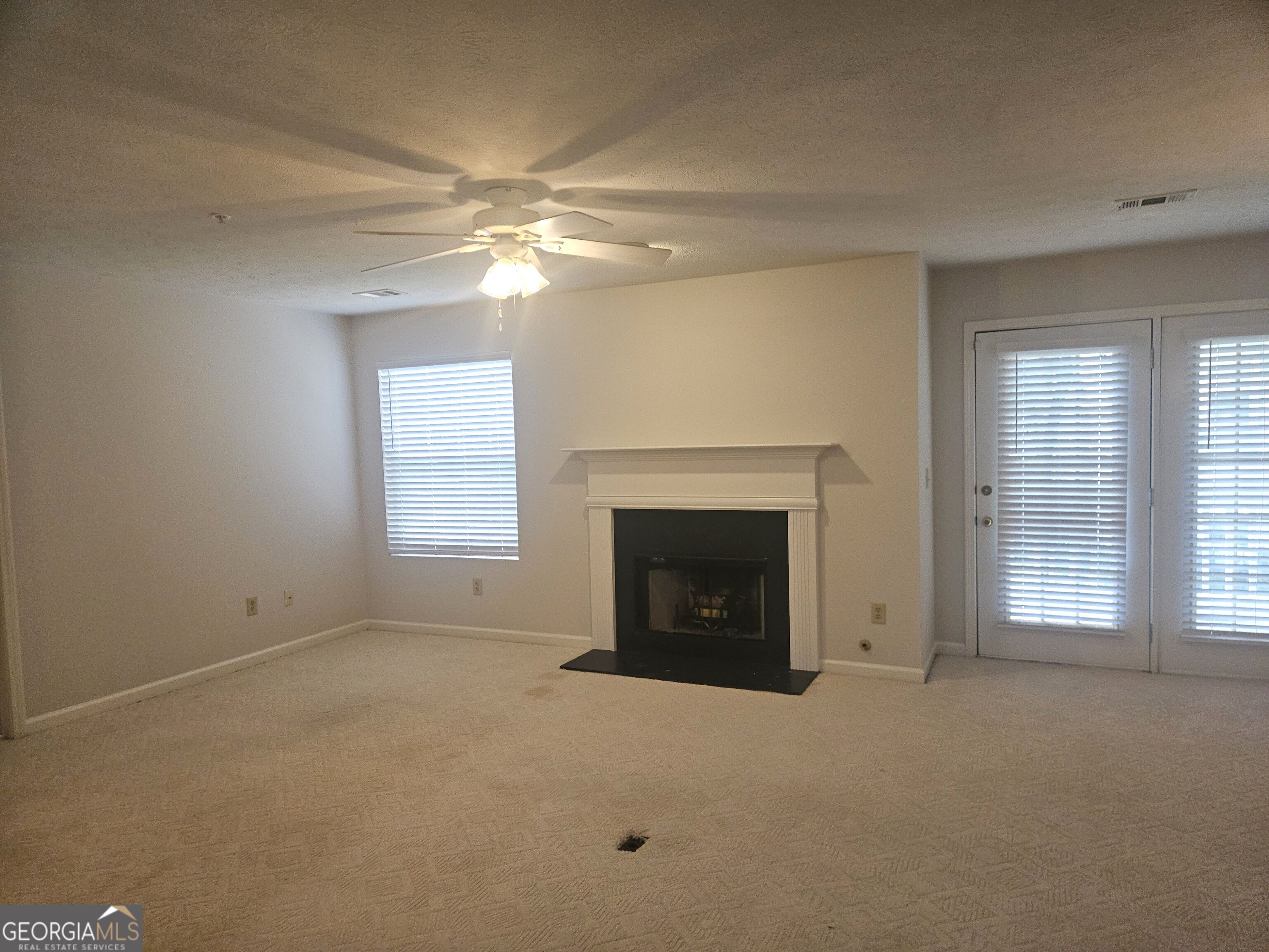 1391 Keys Crossing Drive Ne Property Photo 4