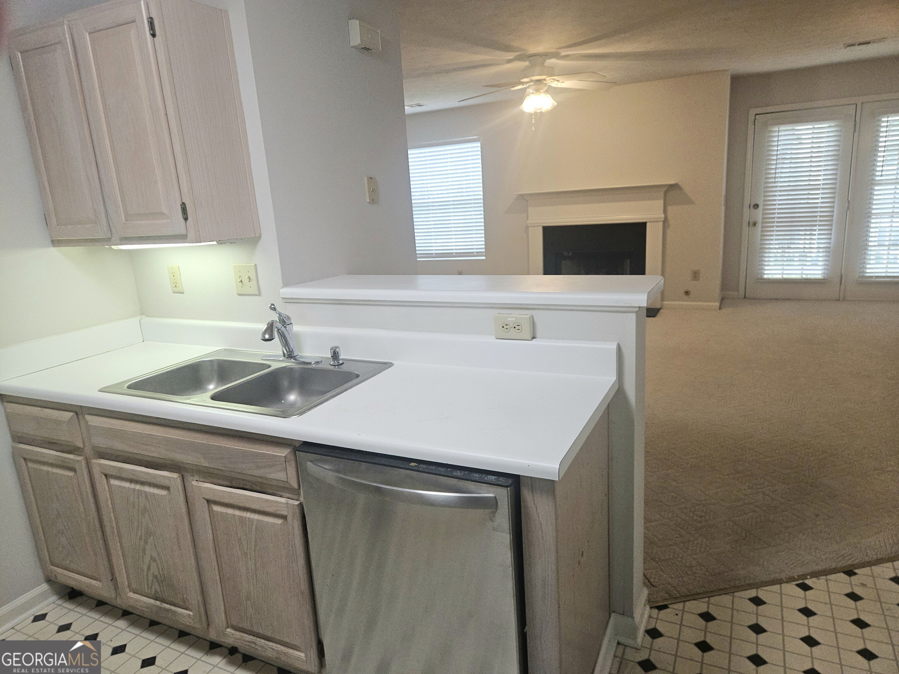 1391 Keys Crossing Drive Ne Property Photo 7