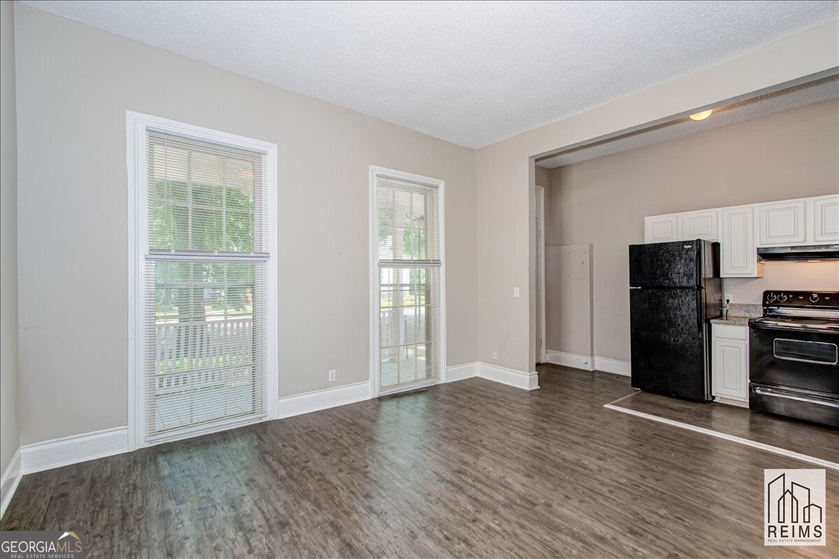230 Telfair Street # A Property Photo 2