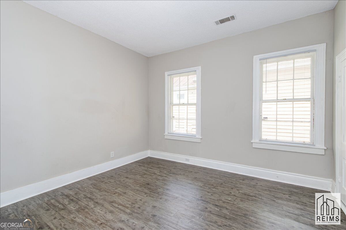 230 Telfair Street # A Property Photo 5
