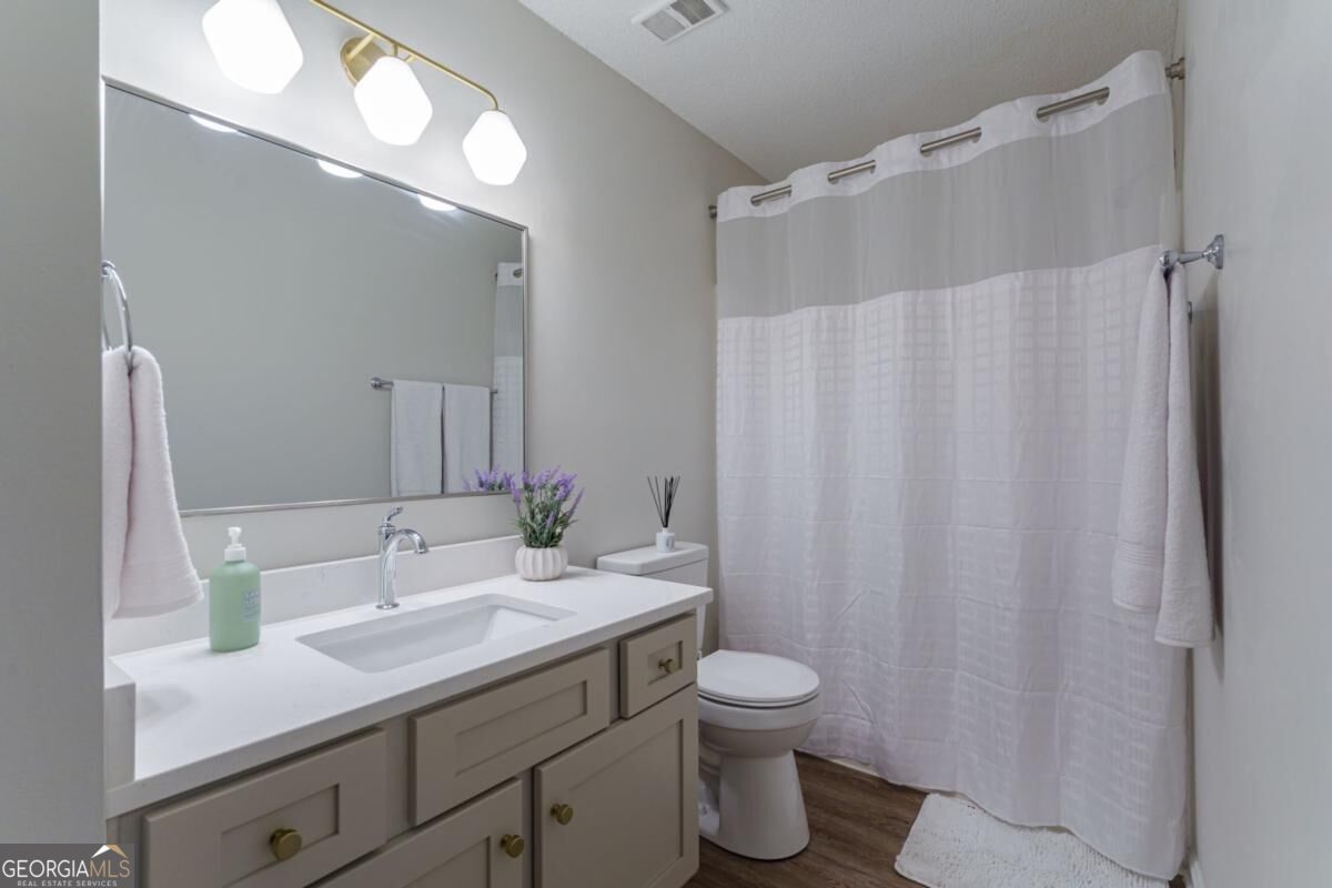 345 Research Drive # 96 Property Photo 39
