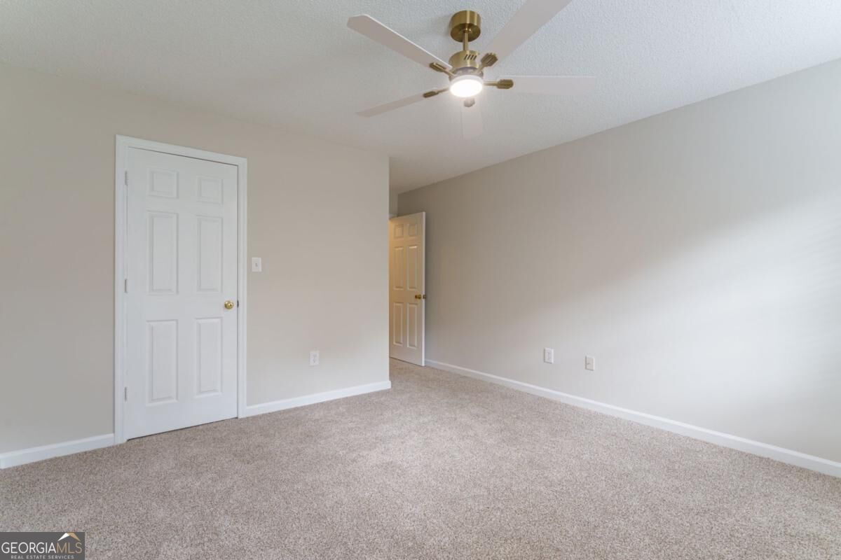 345 Research Drive # 96 Property Photo 47