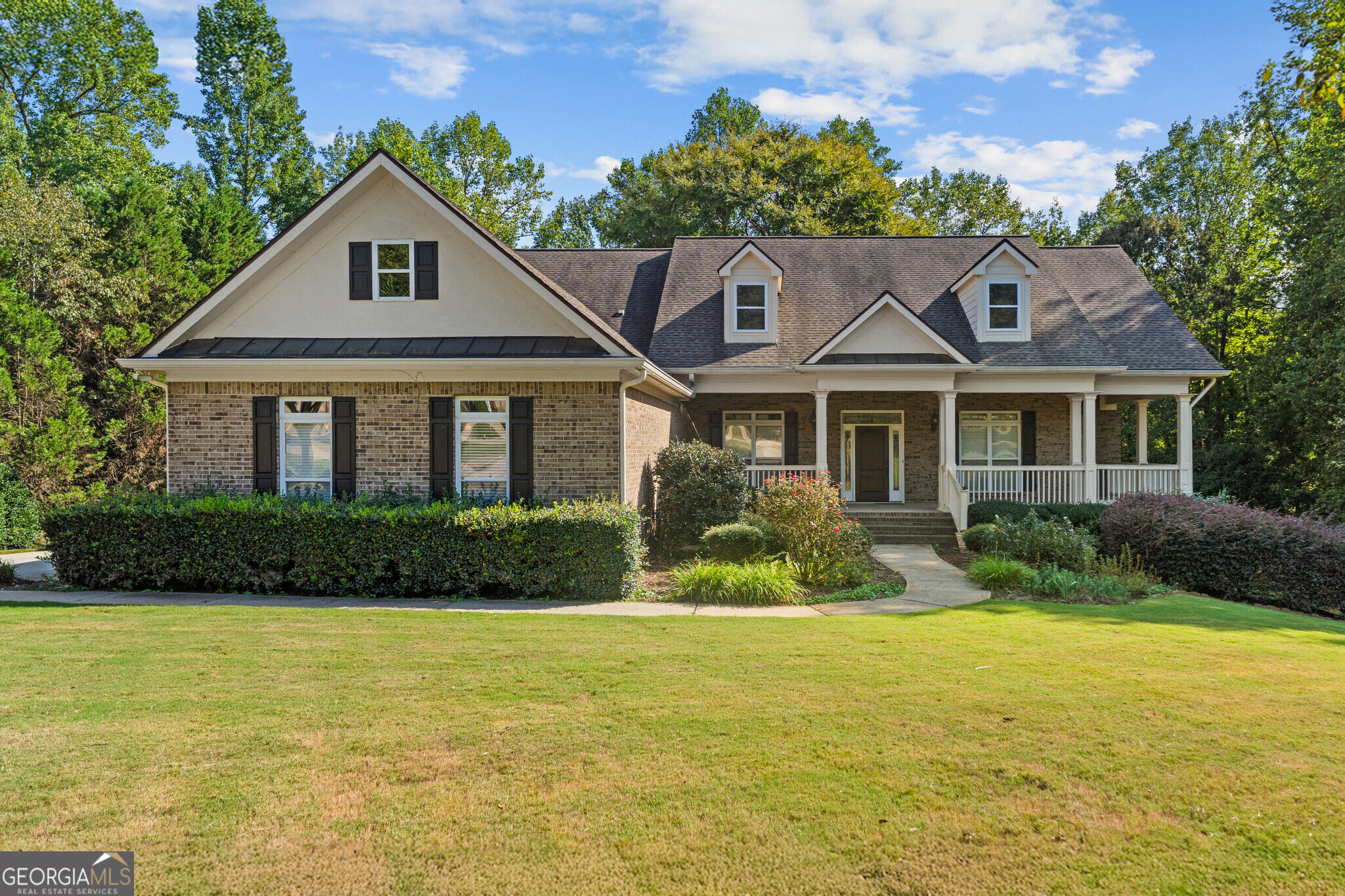 5464 Woodrun Court Property Photo 1