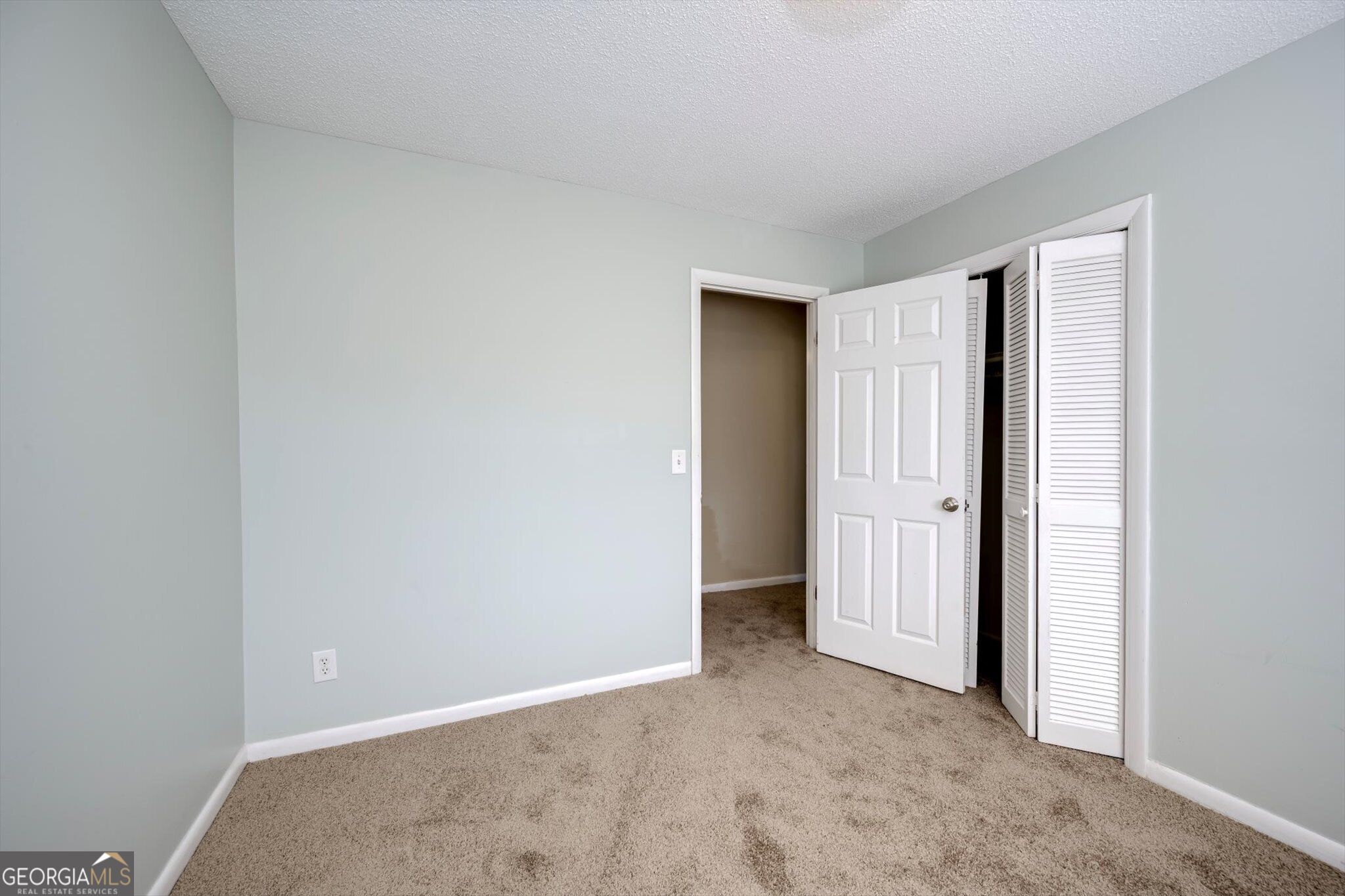 715 Hammond Drive Property Photo 30