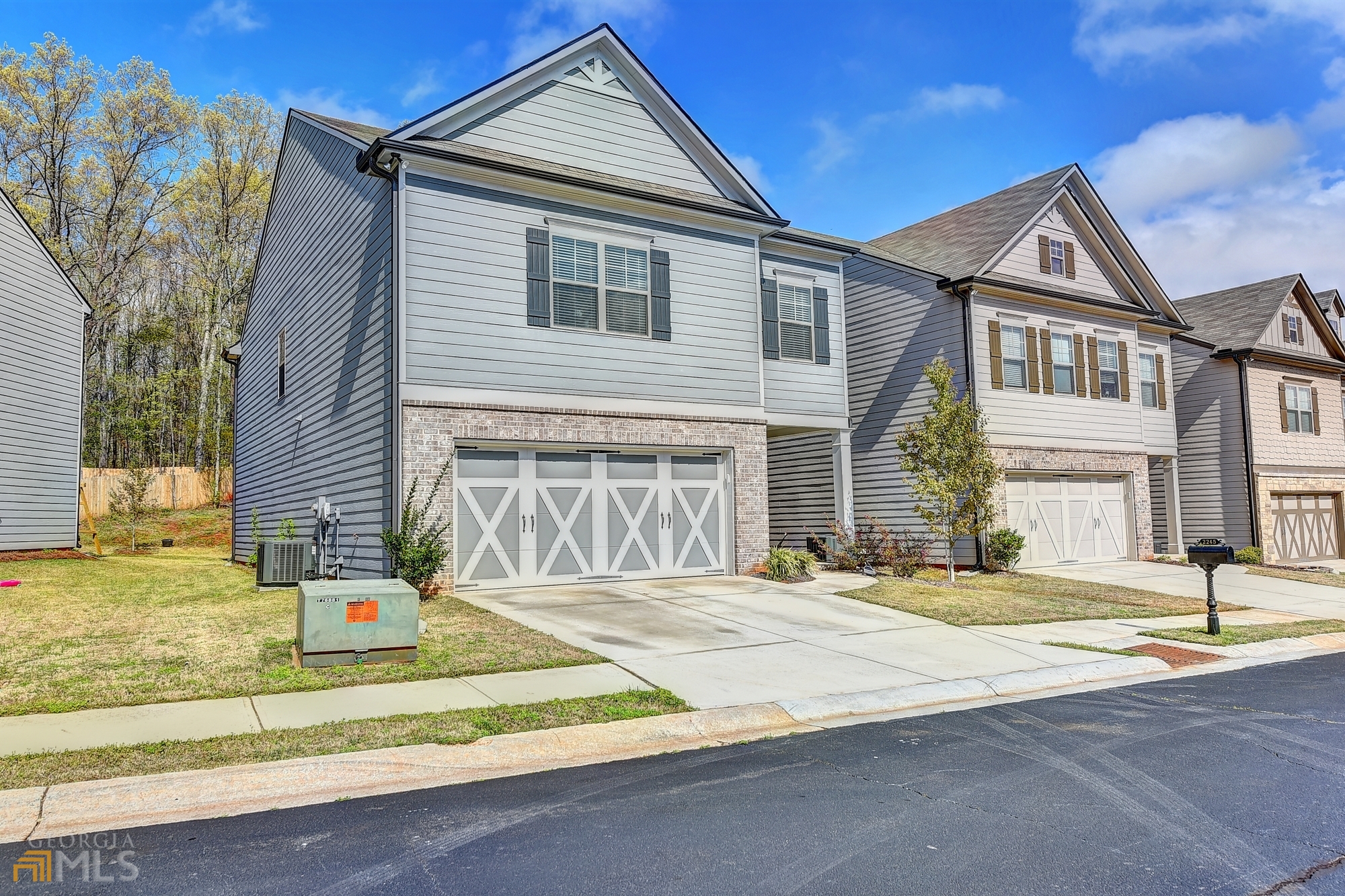 2245 Black Pebble Circle Property Photo 4