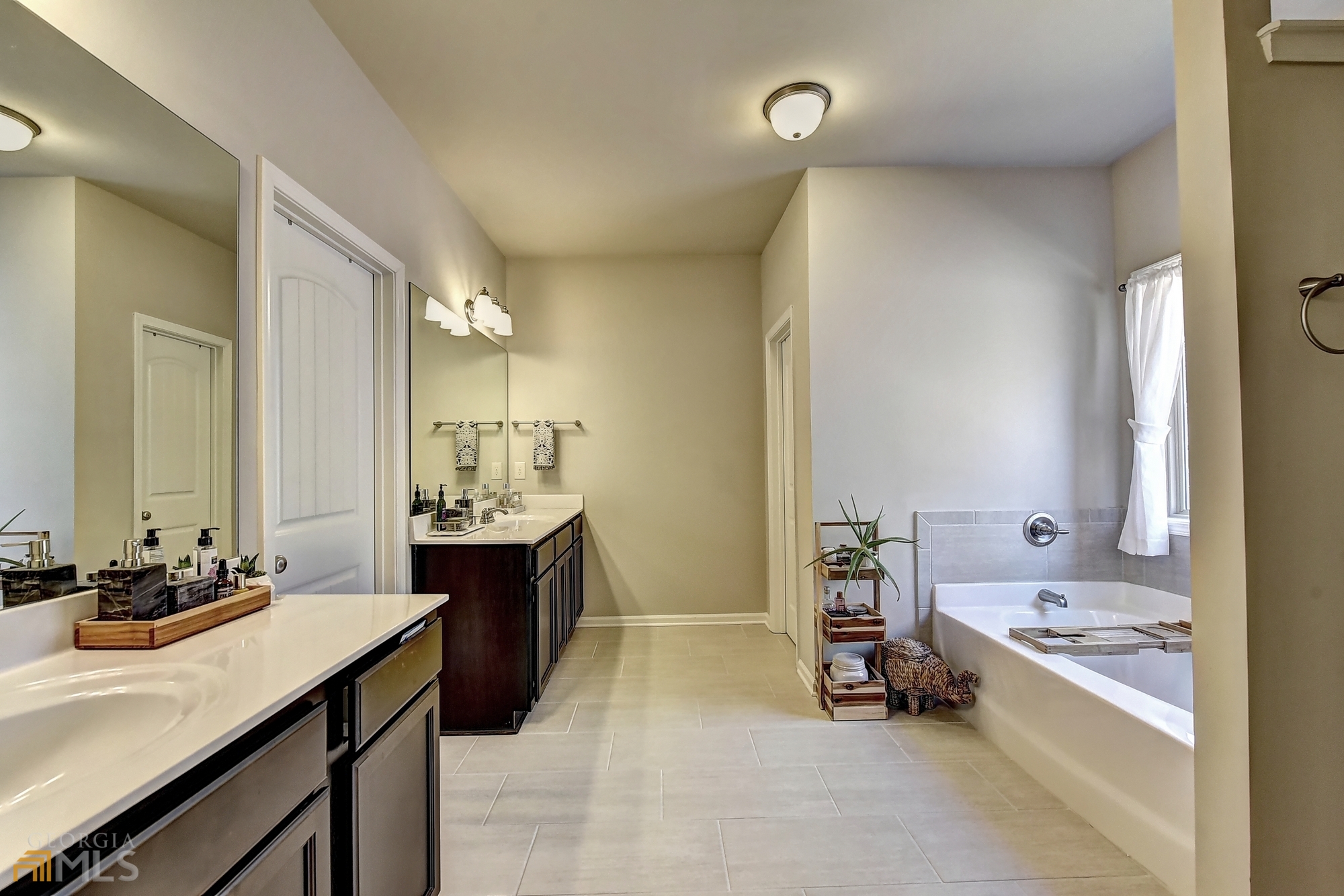 2245 Black Pebble Circle Property Photo 44
