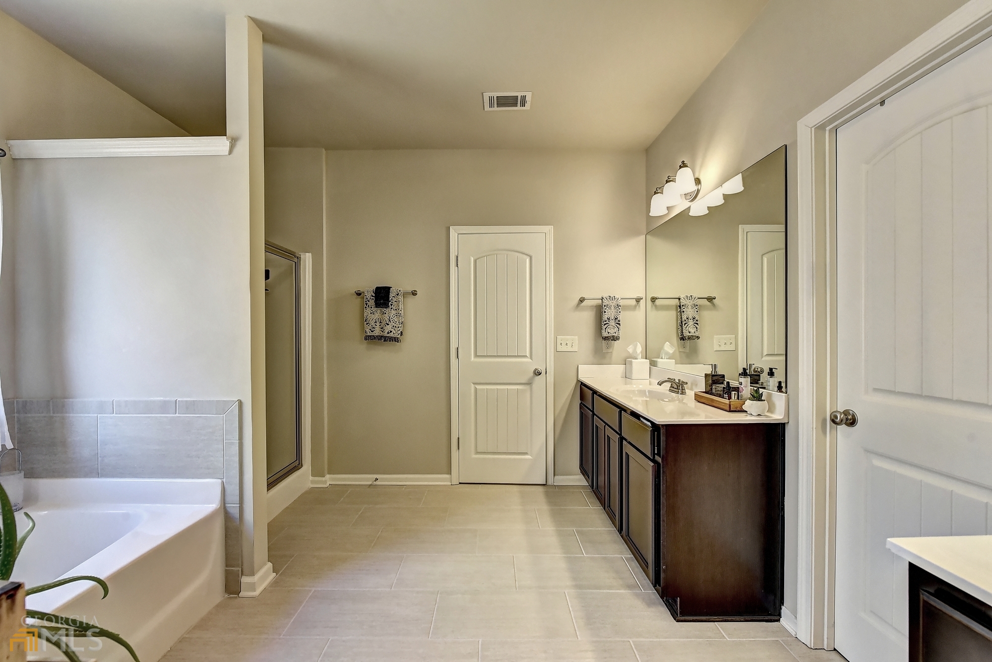 2245 Black Pebble Circle Property Photo 47