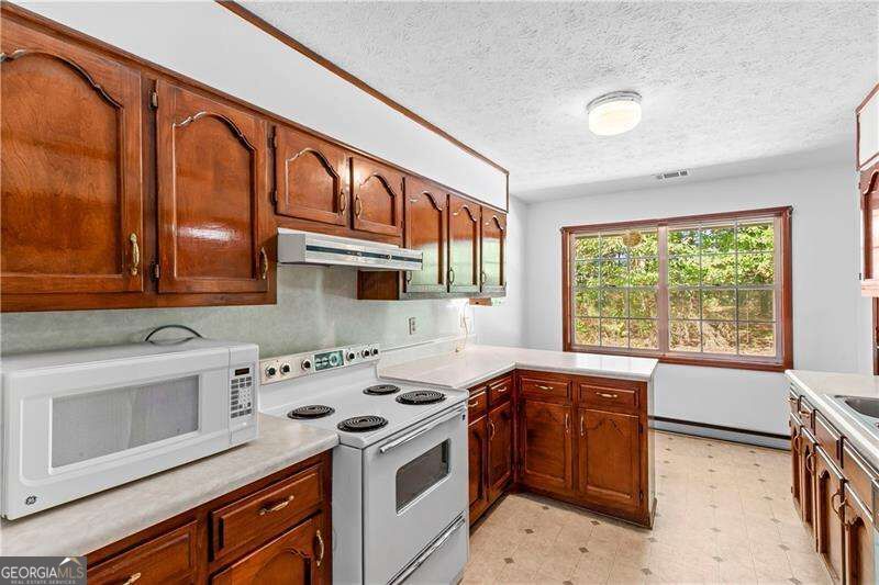 8375 Cedar Grove Road Property Photo 12