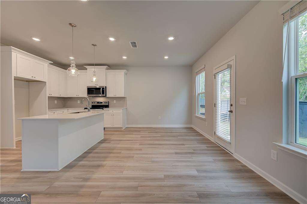 330 Bedford Trace Property Photo 8