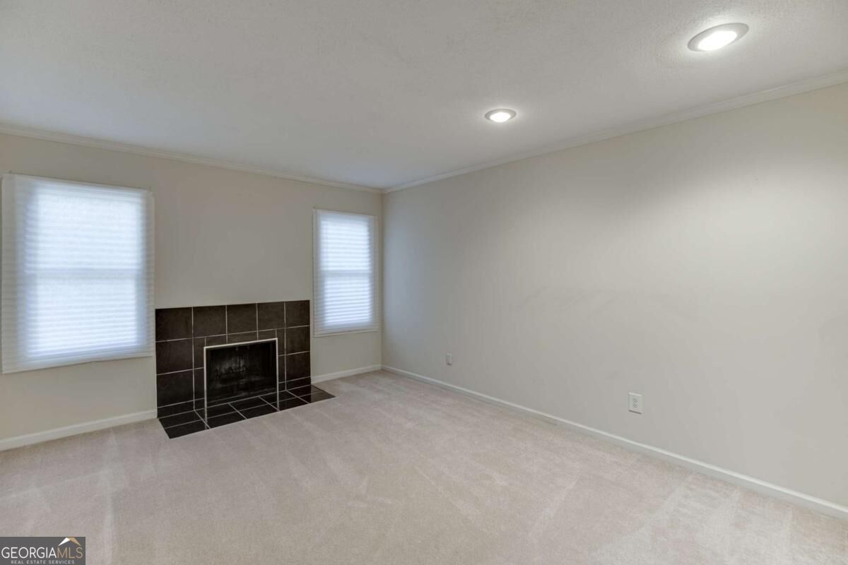 27 Willowick Drive Property Photo 3