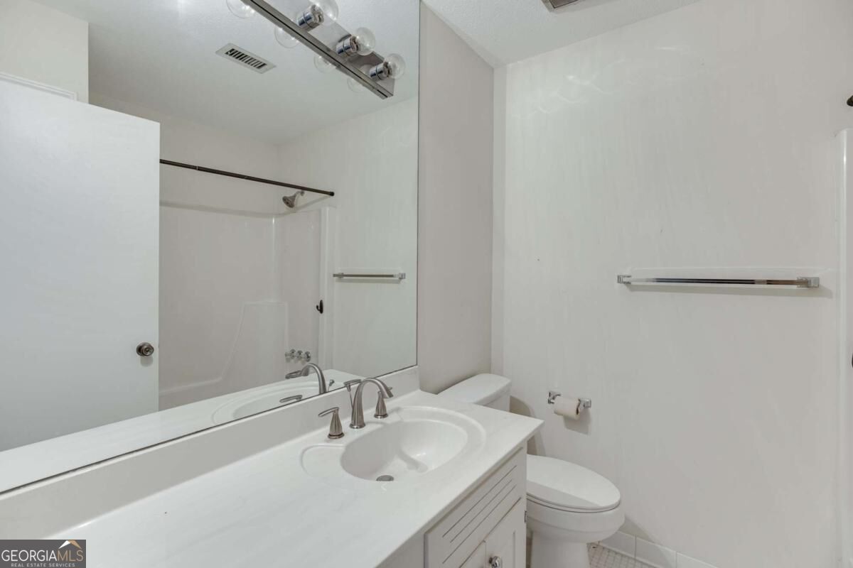 27 Willowick Drive Property Photo 36