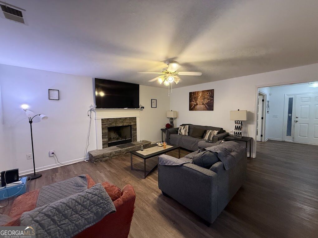 1364 Webb Meadows Court Property Photo 9