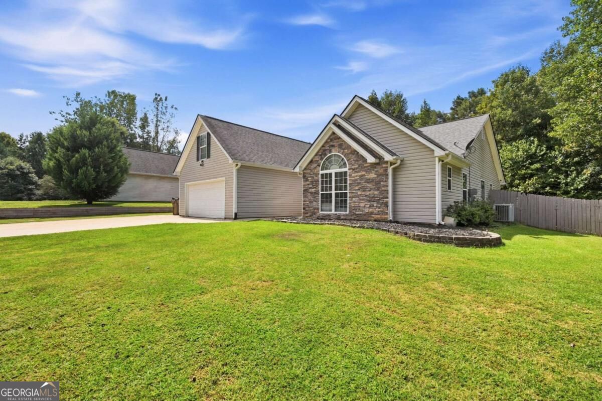 198 Celestial Run Property Photo 2