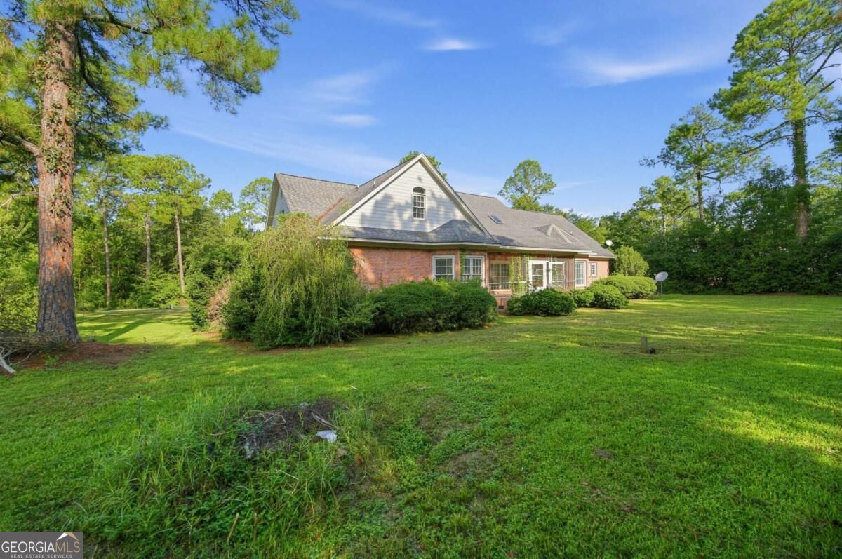 603 Timberland Drive Property Photo 3