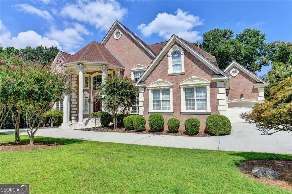 8280 Sentinae Chase Drive Property Photo 4