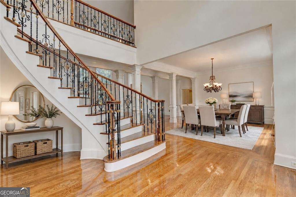8280 Sentinae Chase Drive Property Photo 6