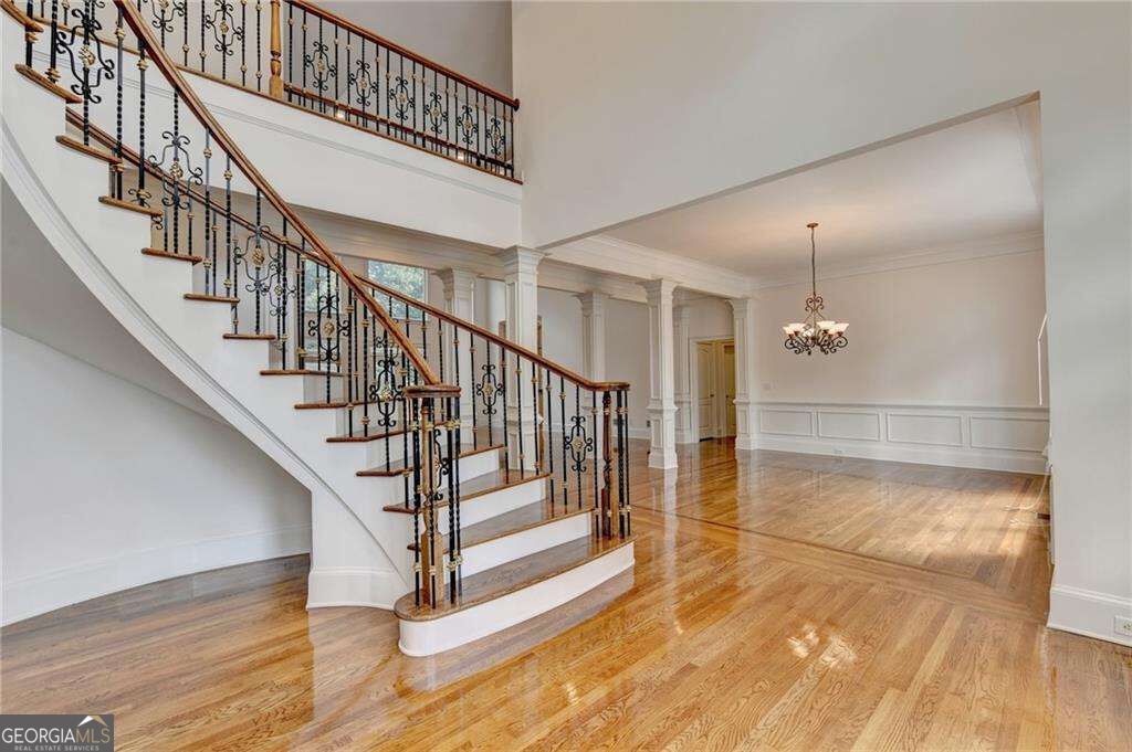 8280 Sentinae Chase Drive Property Photo 7