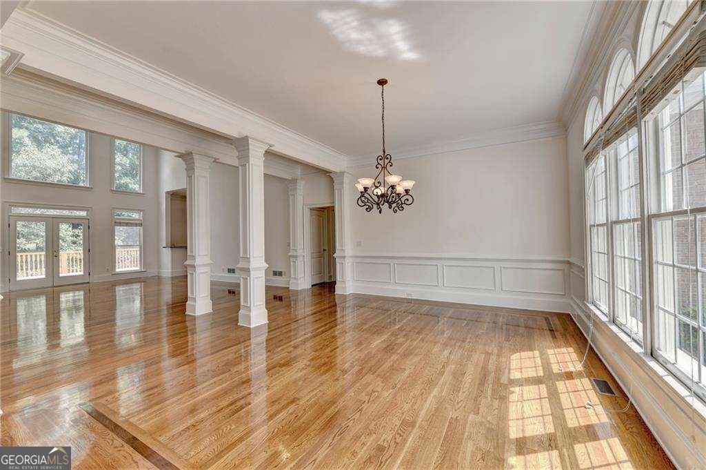 8280 Sentinae Chase Drive Property Photo 14