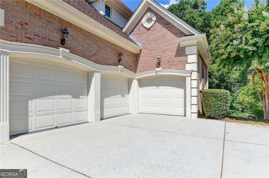8280 Sentinae Chase Drive Property Photo 79