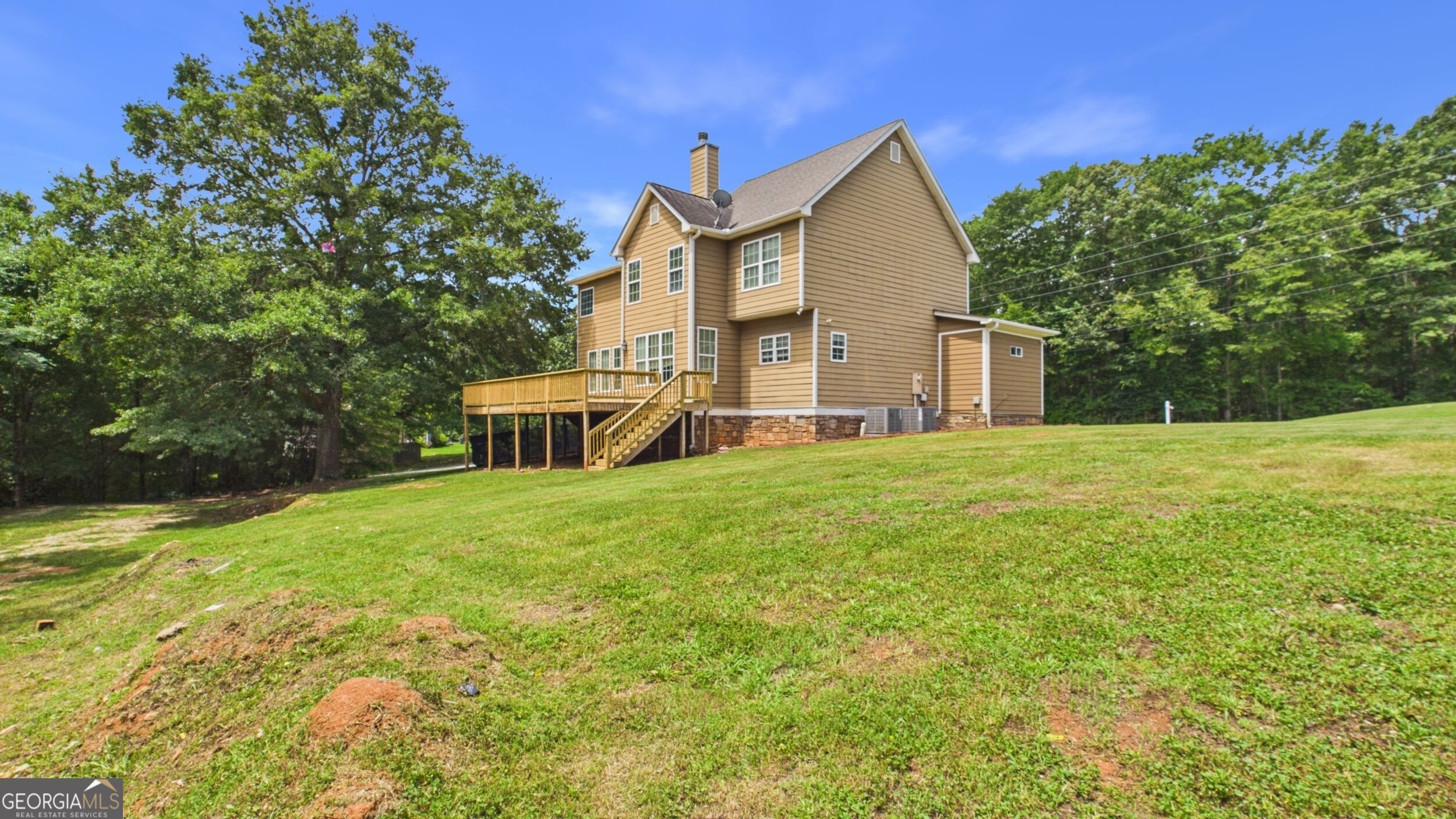 450 E End Road Property Photo 12