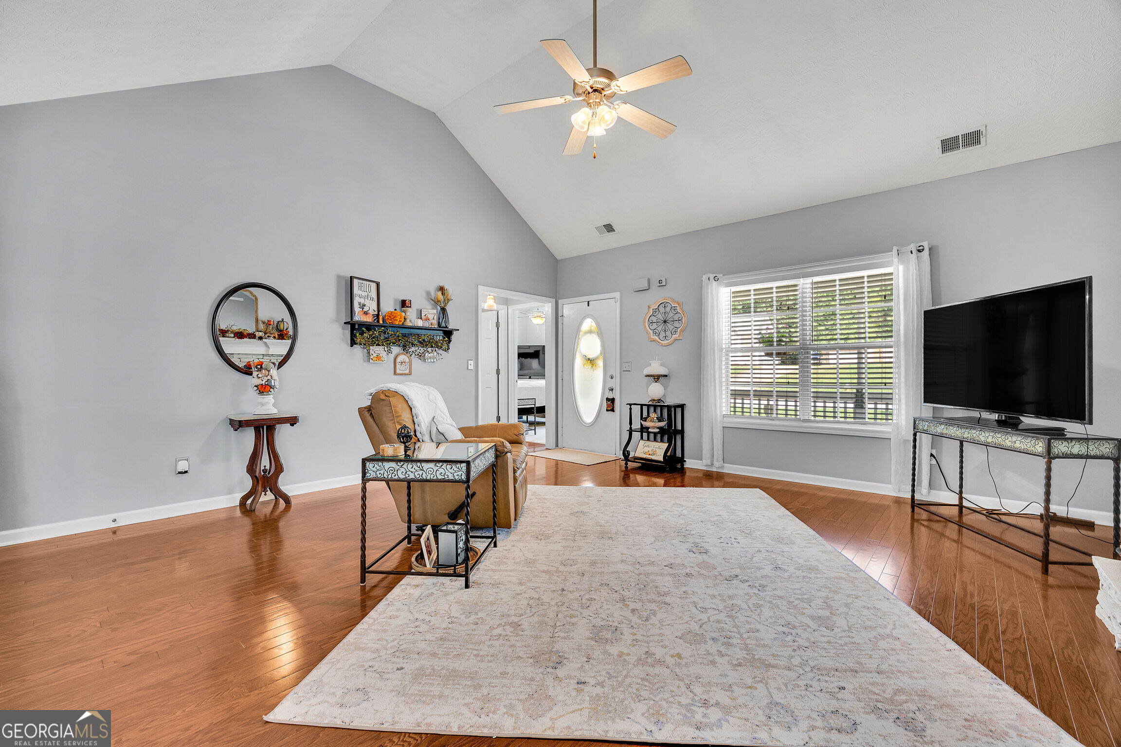 440 Berkshire Drive Property Photo 10
