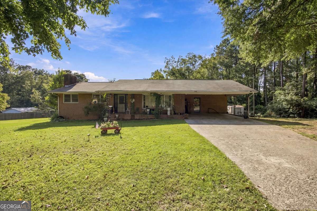 169 Lafayett Road Property Photo 1