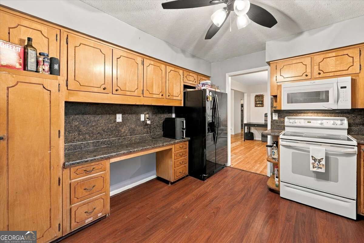 169 Lafayett Road Property Photo 13
