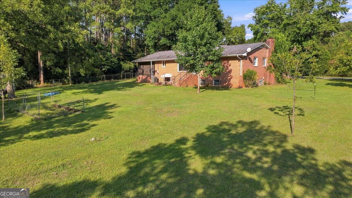 169 Lafayett Road Property Photo 26