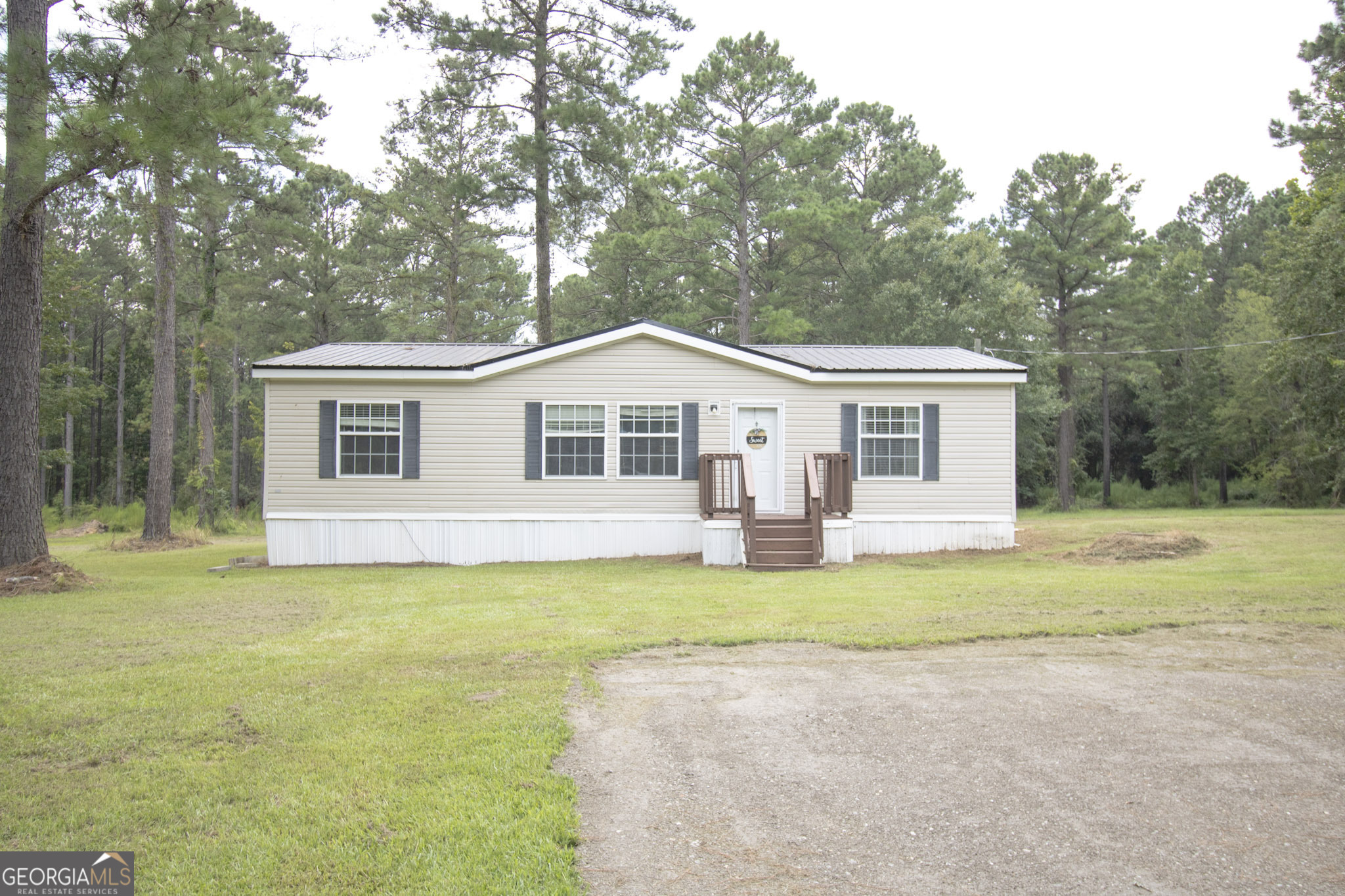 1776 Zettwell Road Property Photo 2