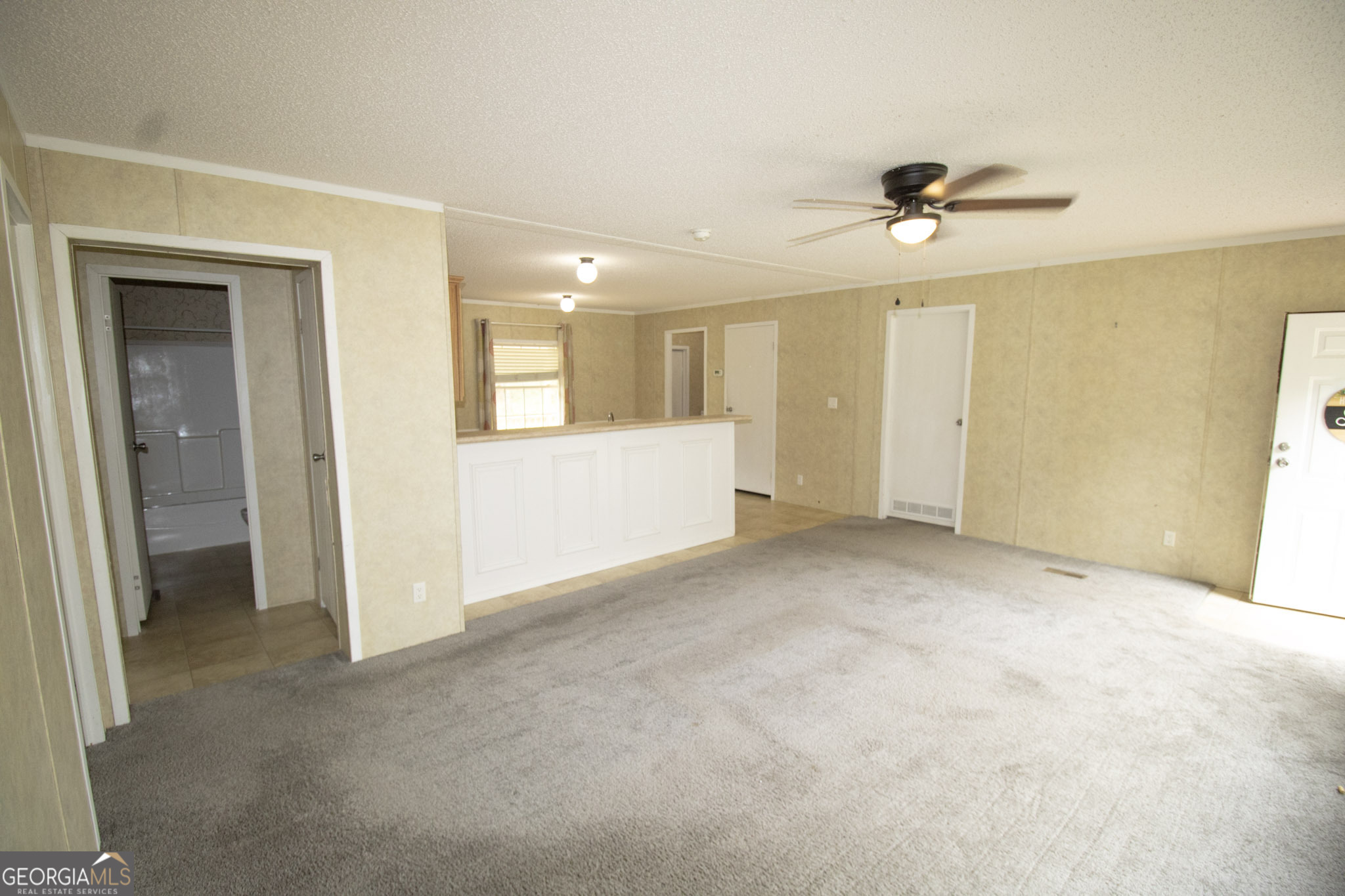 1776 Zettwell Road Property Photo 4