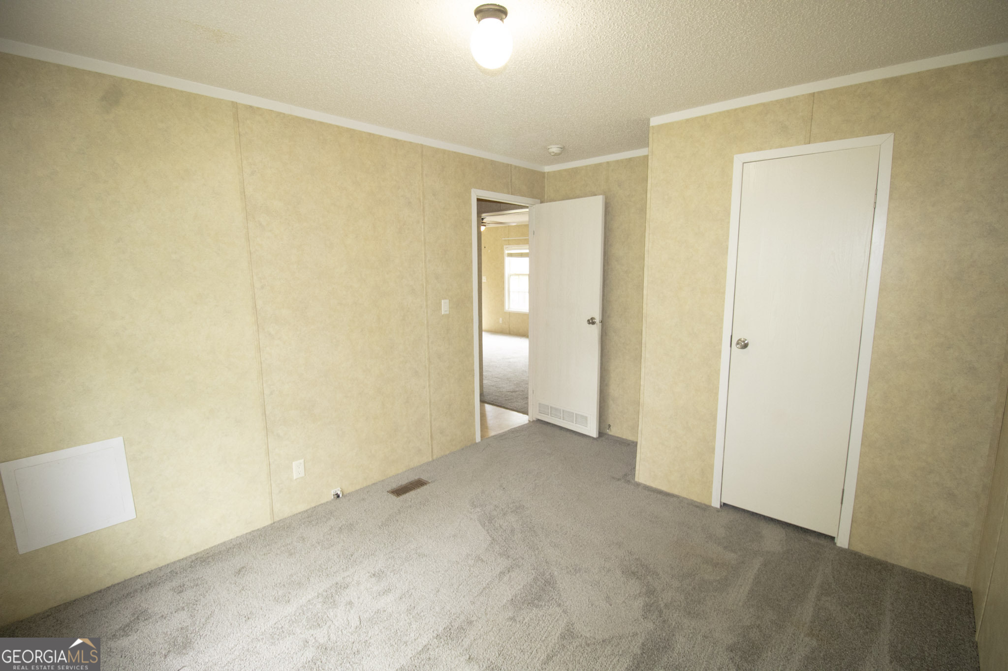 1776 Zettwell Road Property Photo 15