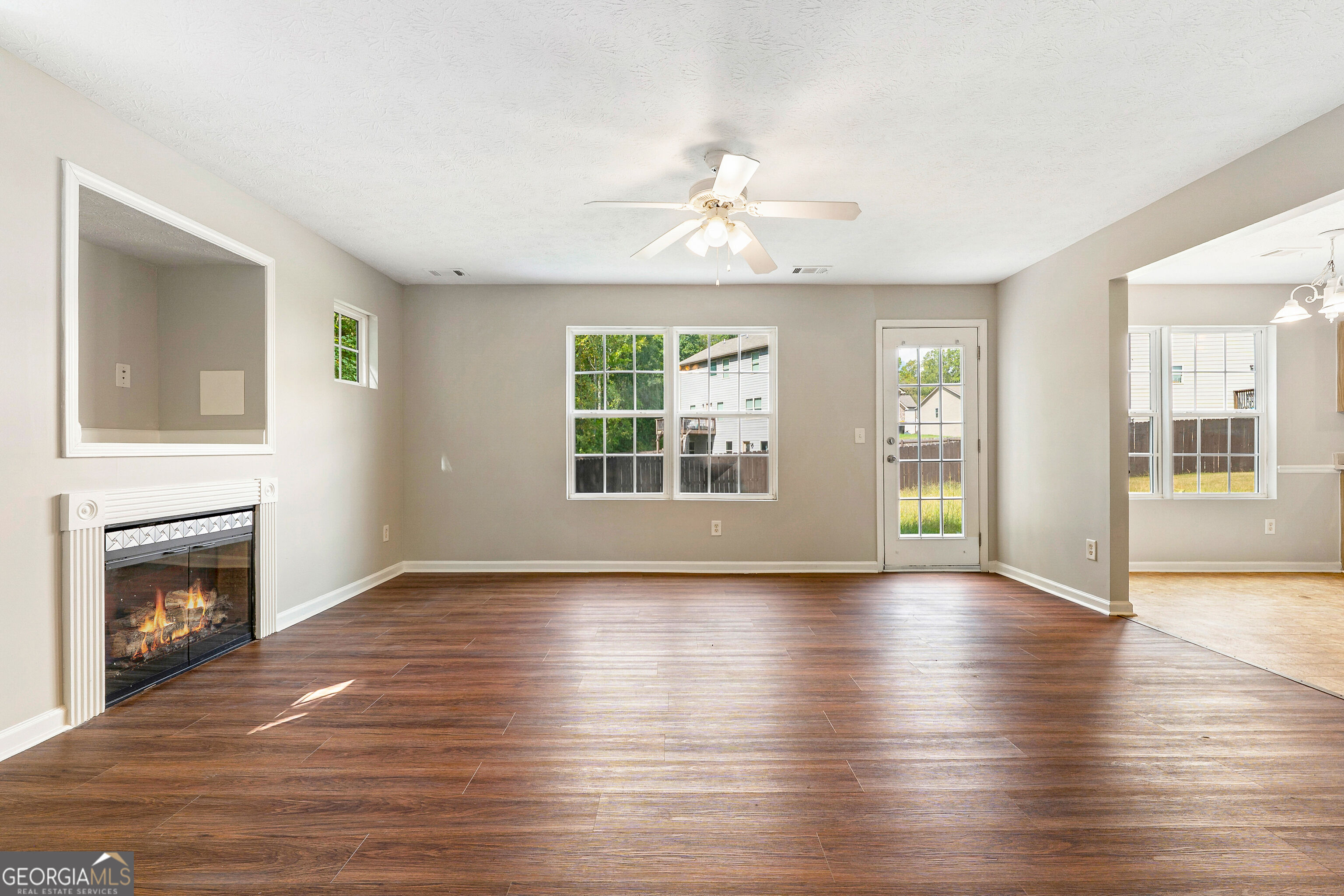 10953 Station Drive Property Photo 5