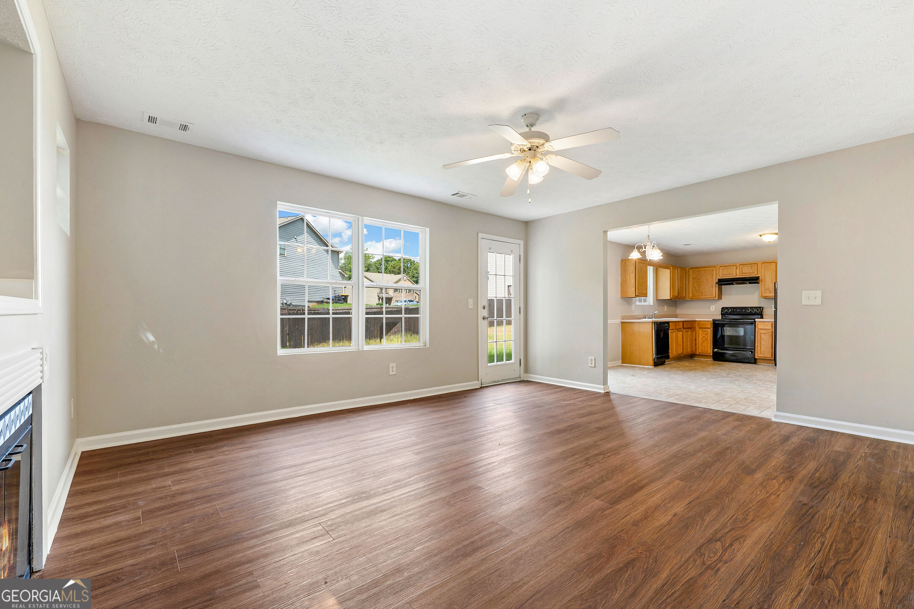 10953 Station Drive Property Photo 7