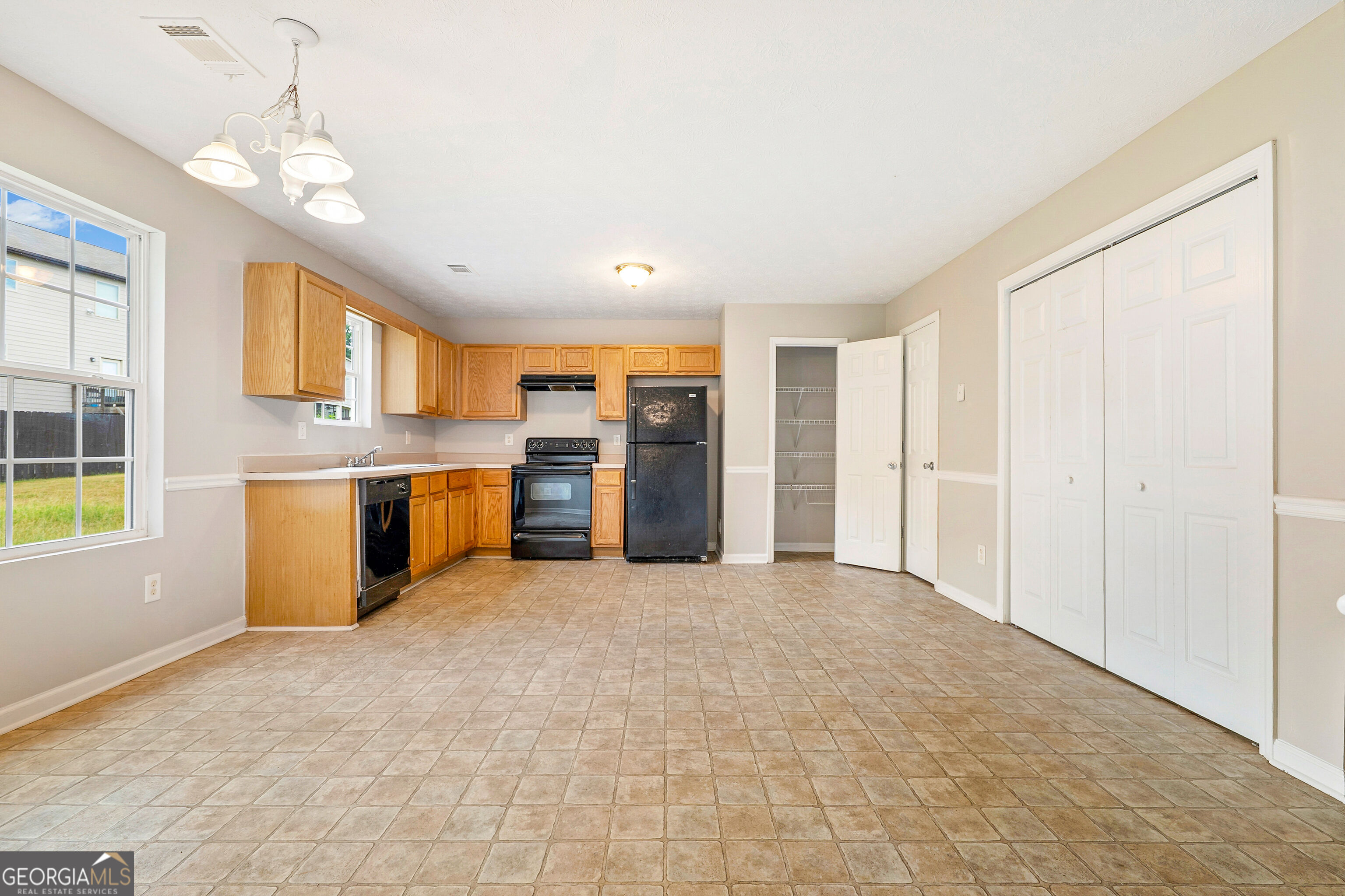 10953 Station Drive Property Photo 9