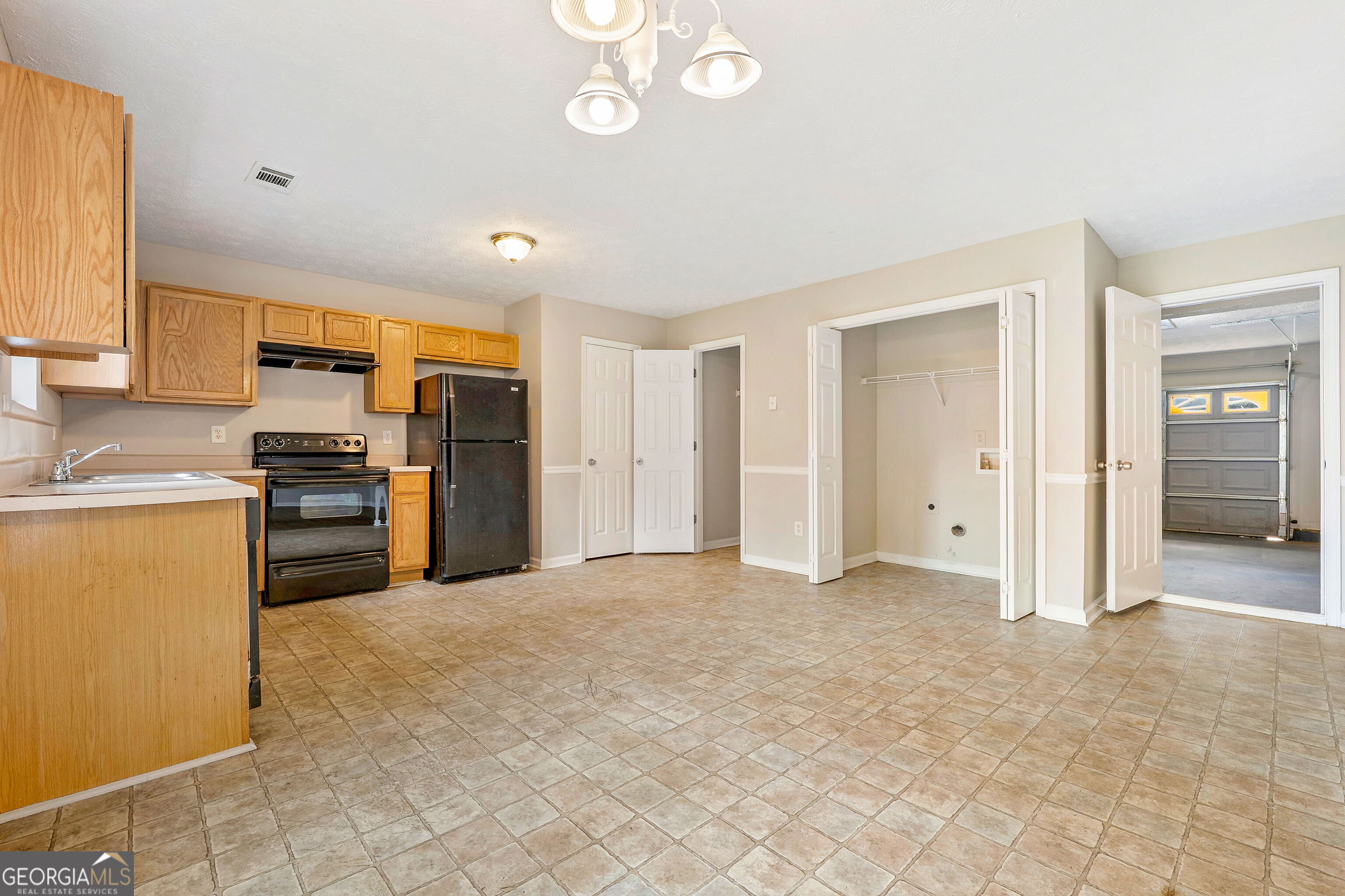 10953 Station Drive Property Photo 11