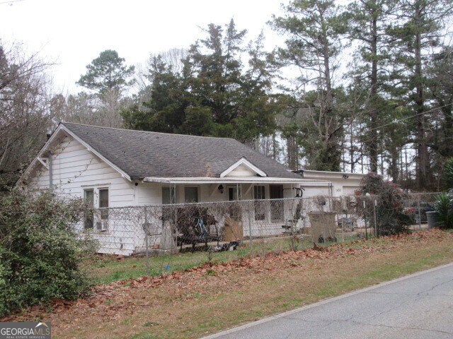 1438 Highway 3 N Property Photo 1