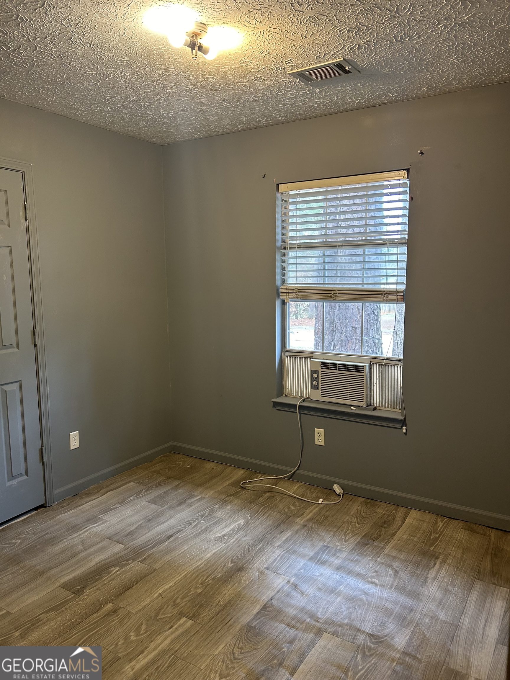 162 Sherwood Loop Property Photo 6