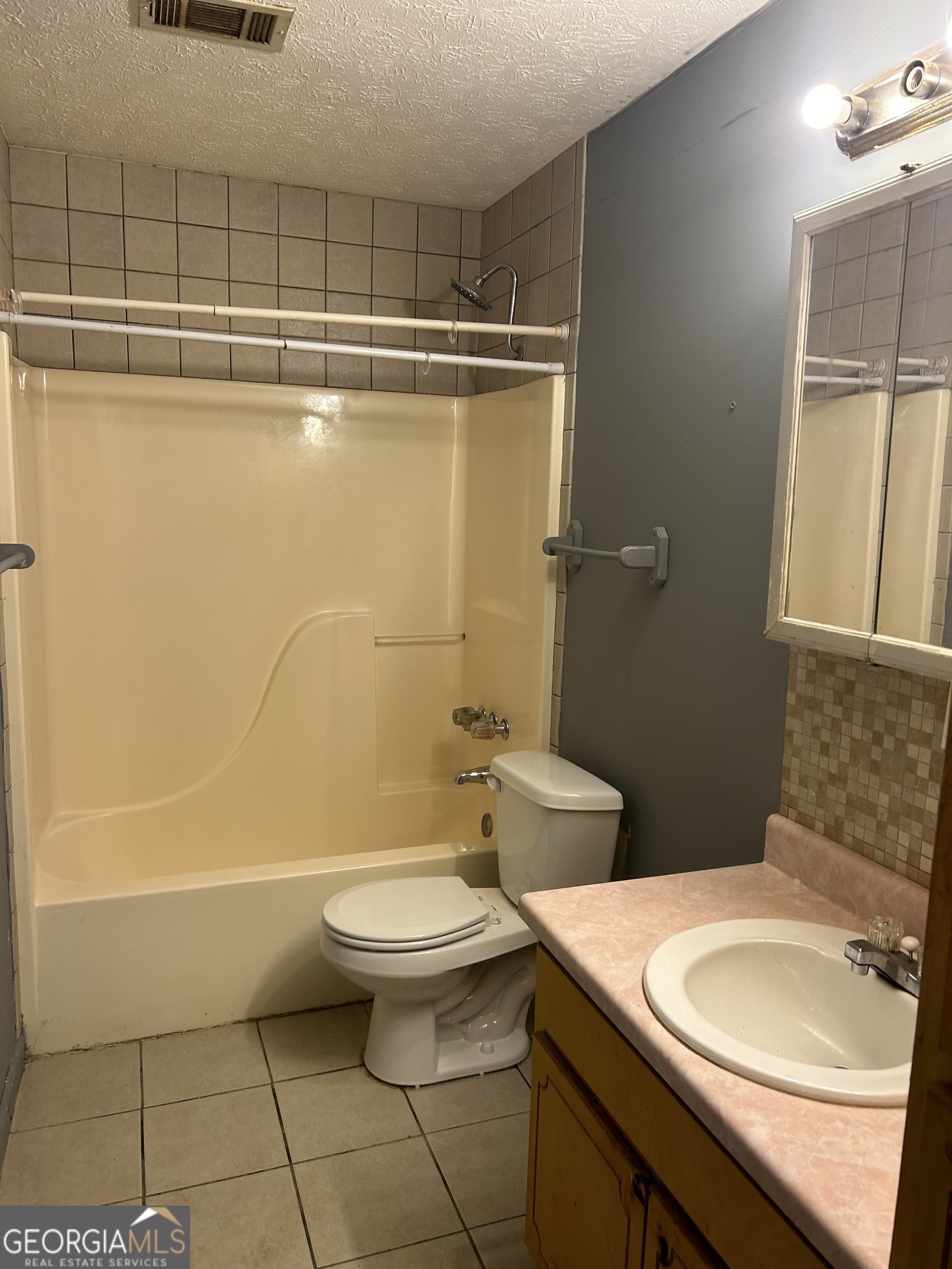 162 Sherwood Loop Property Photo 7