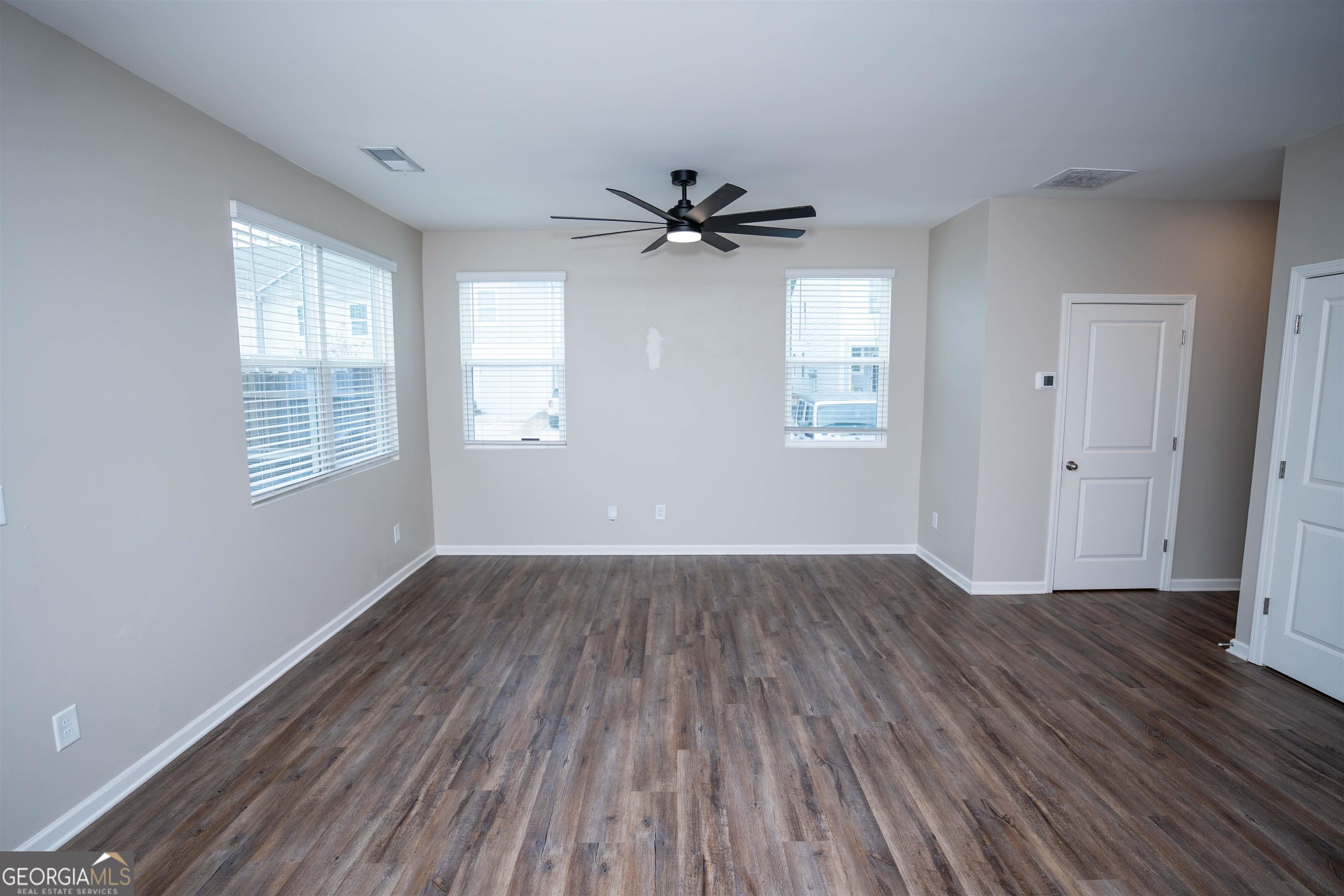 249 Grand Central Way Property Photo 3