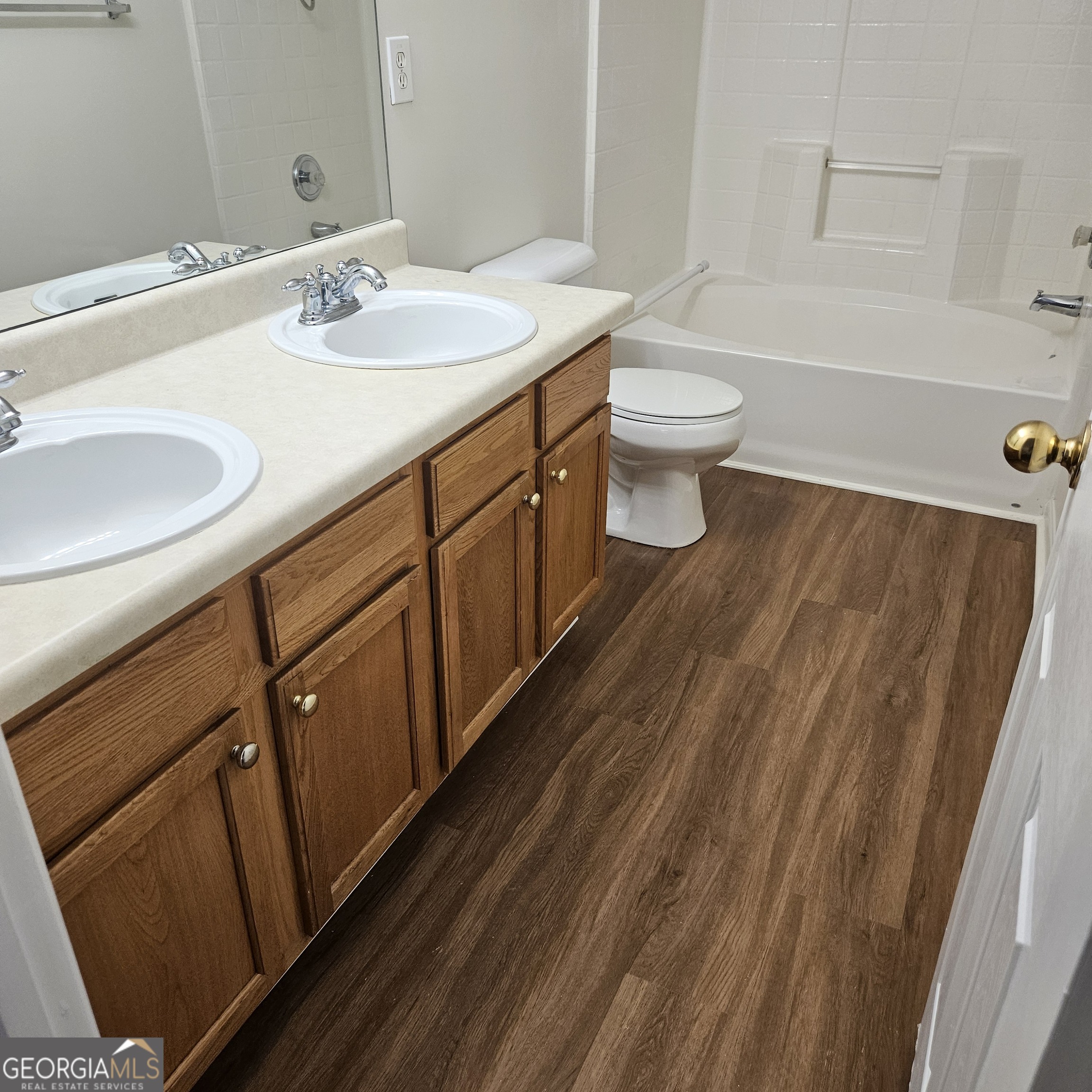 7242 Alicia's Way Property Photo 15