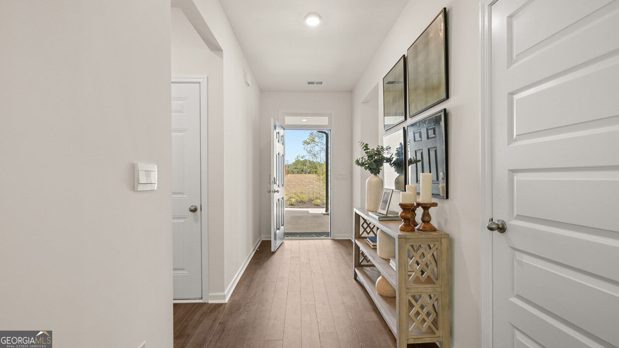 200 Melrose Court Property Photo 3