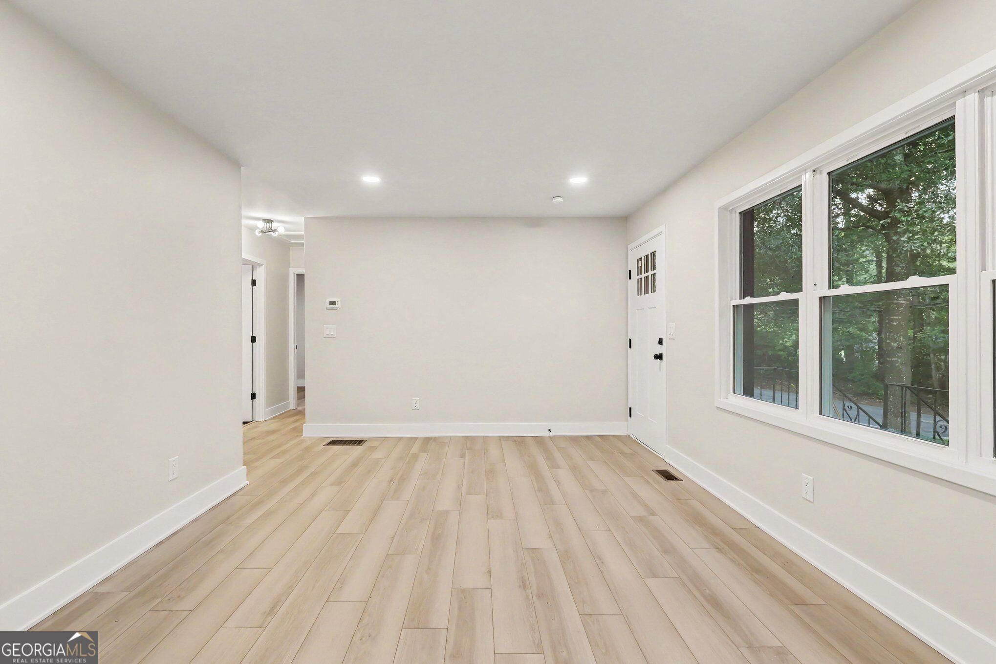 4225 Bakers Ferry Road Sw Property Photo 5