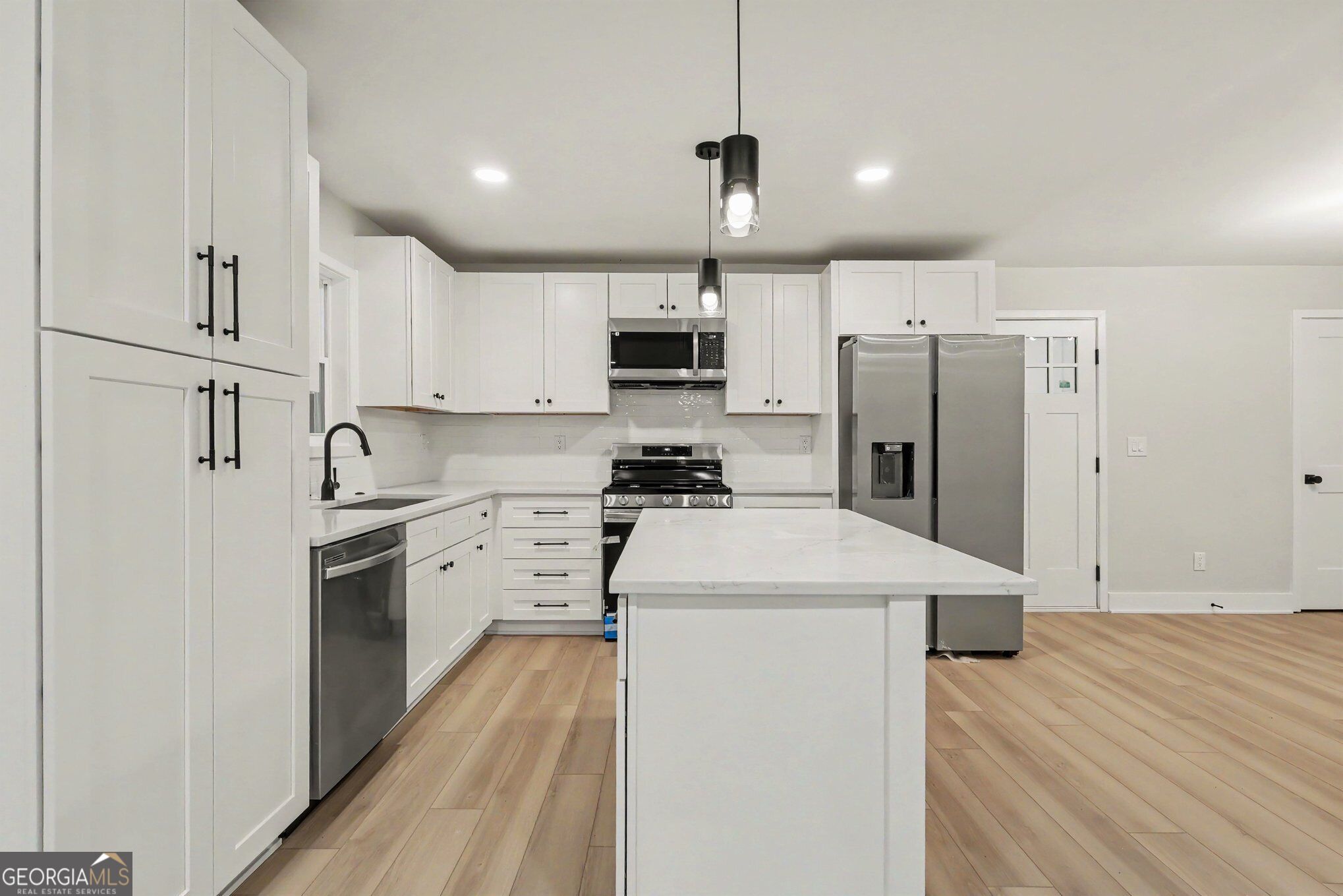 4225 Bakers Ferry Road Sw Property Photo 12
