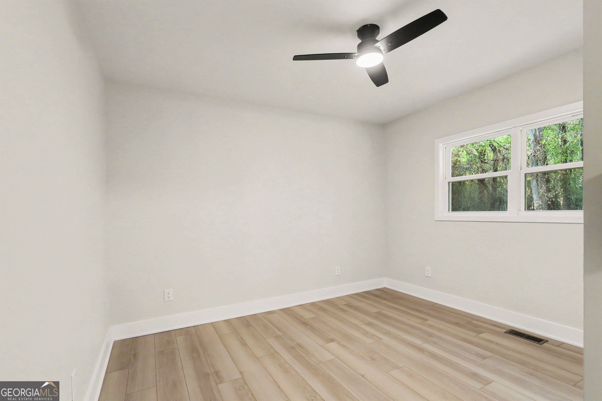 4225 Bakers Ferry Road Sw Property Photo 15