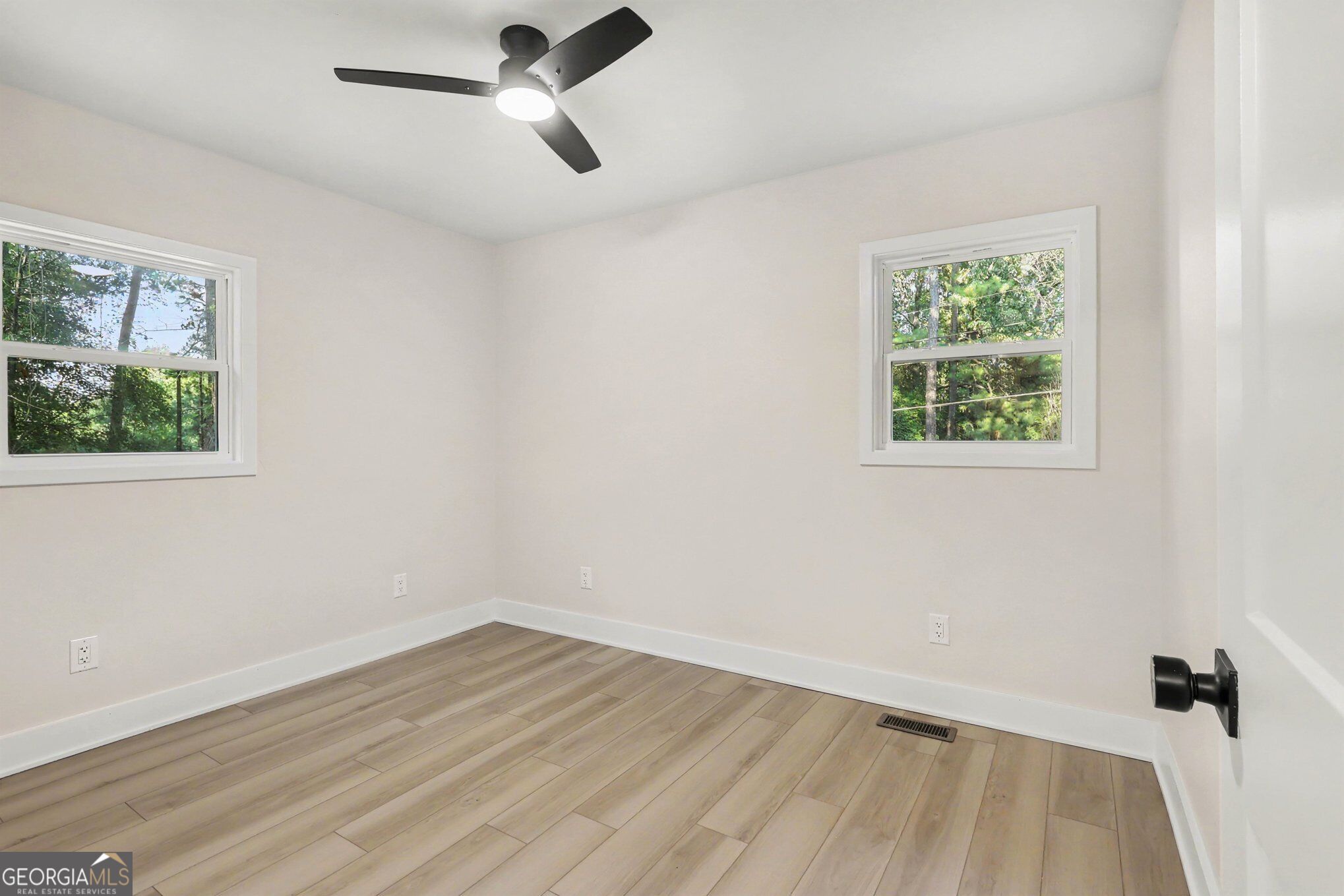 4225 Bakers Ferry Road Sw Property Photo 18
