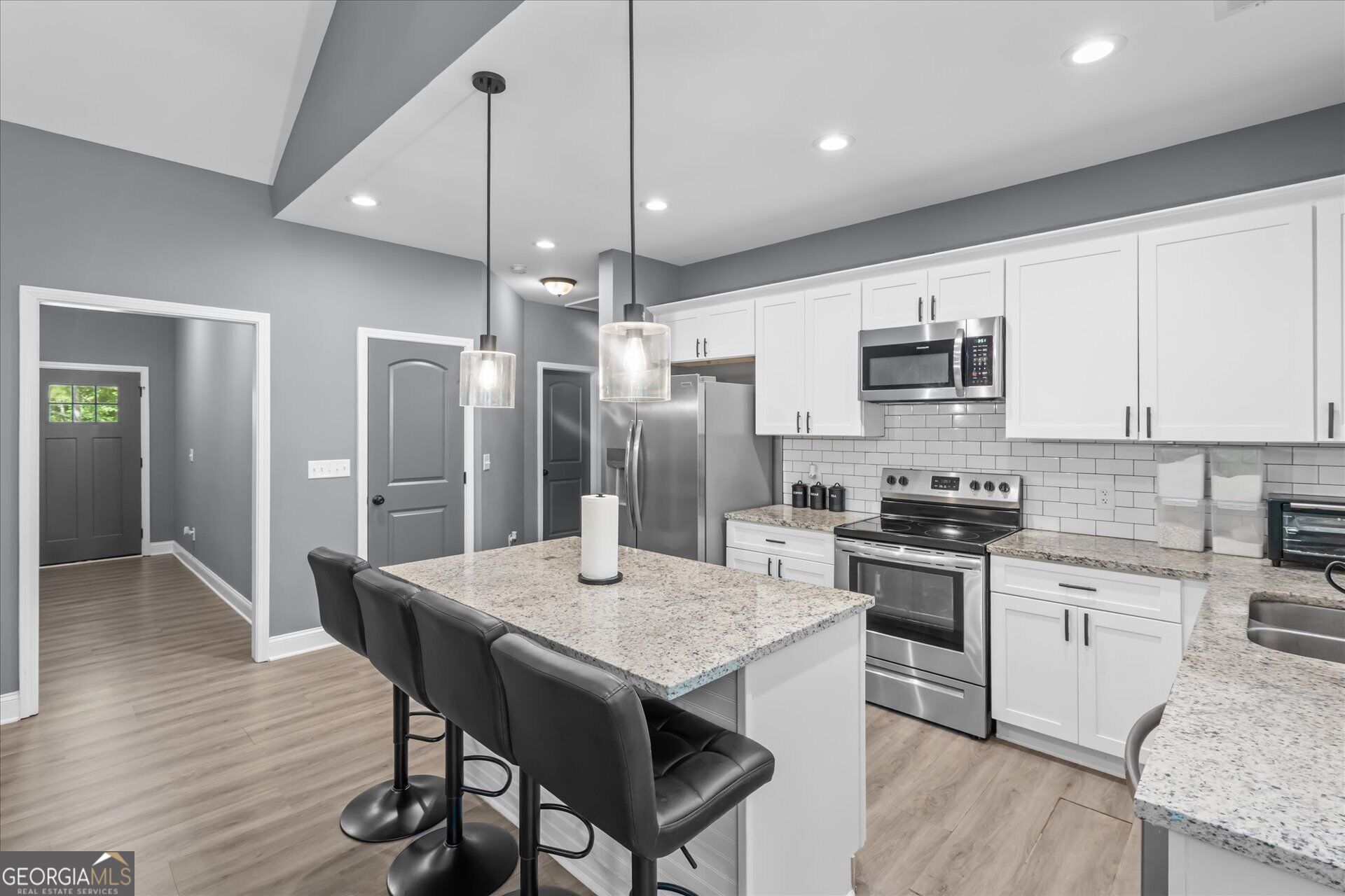 3104 Lakeview Parkway Property Photo 16