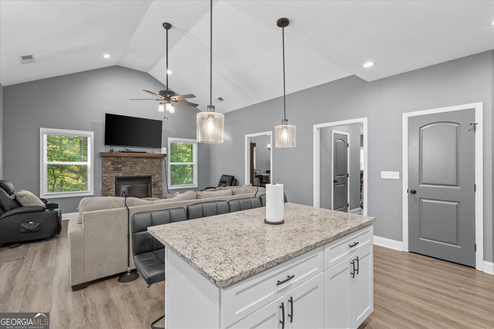 3104 Lakeview Parkway Property Photo 17