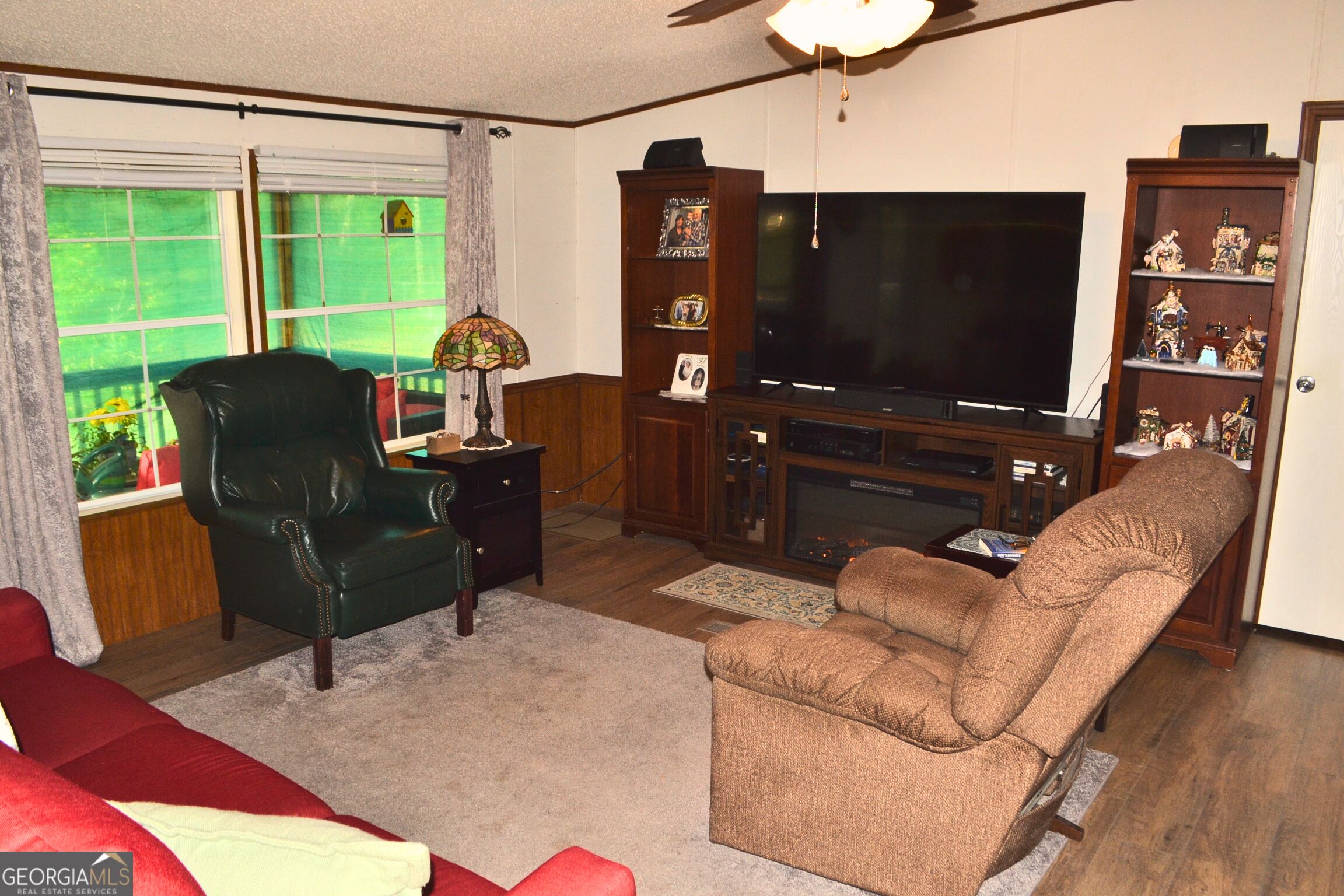 182 Mcginty Road Property Photo 4