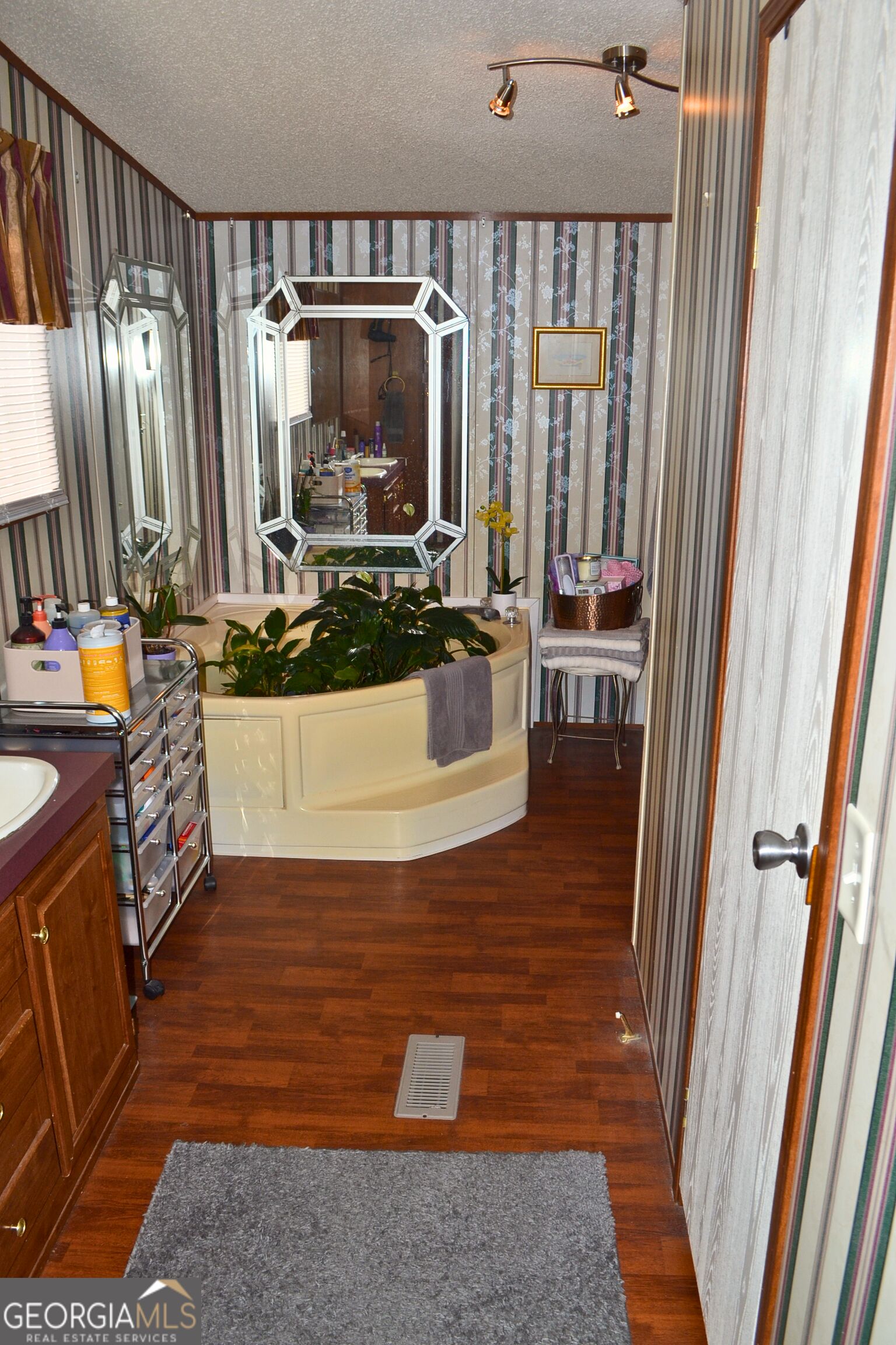 182 Mcginty Road Property Photo 21